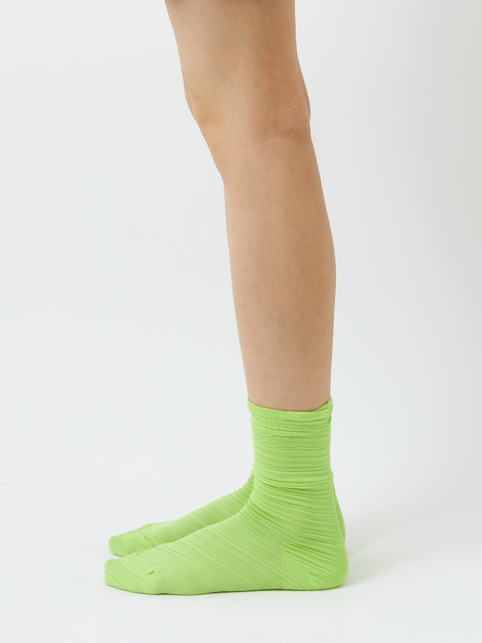 Namu Shop - Babaco Crushed Socks - Charcoal, Lime