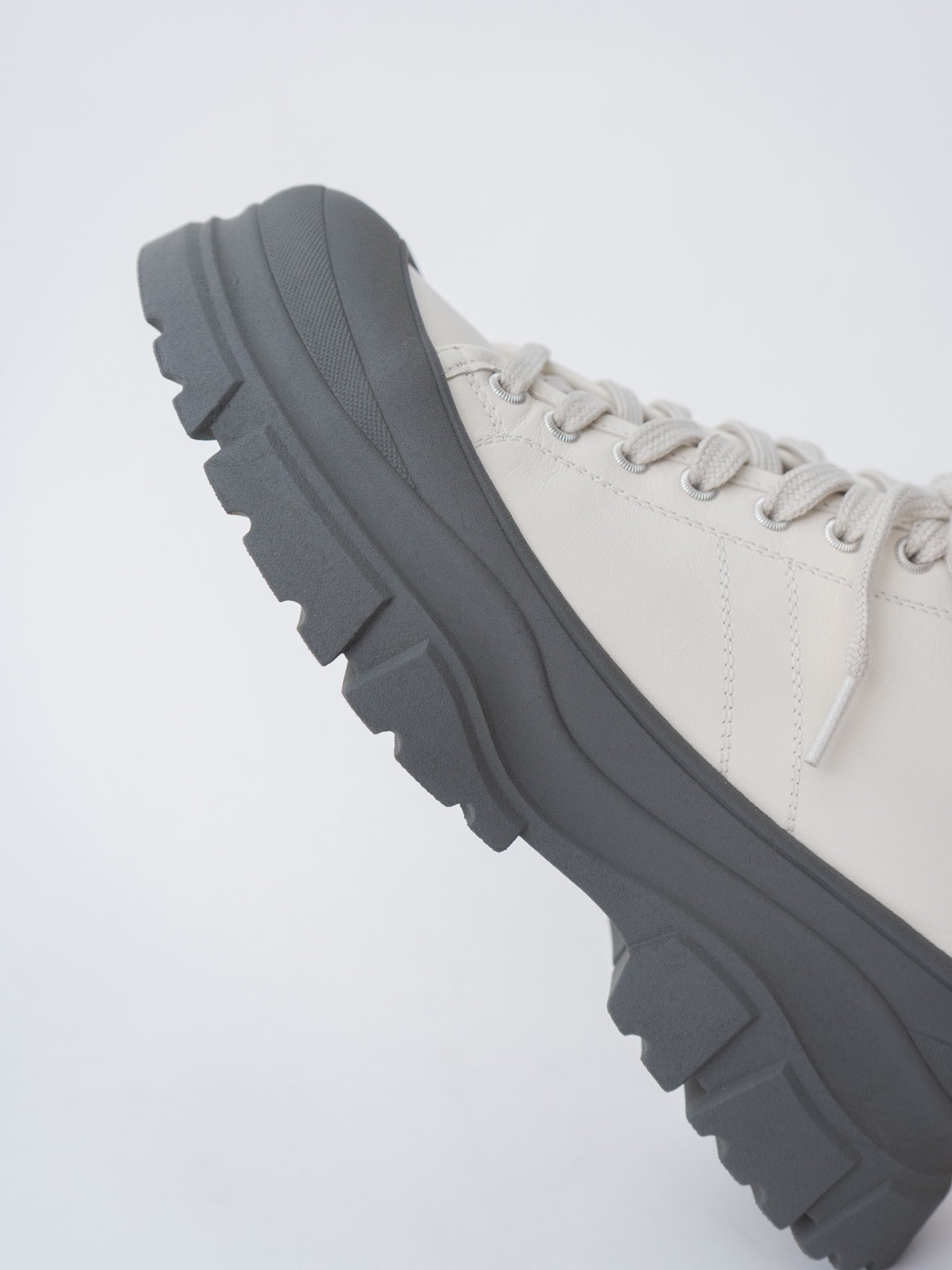 Namu Shop - Sofie D'Hoore Feat Sneakers - Porcelain/Slate Outsole