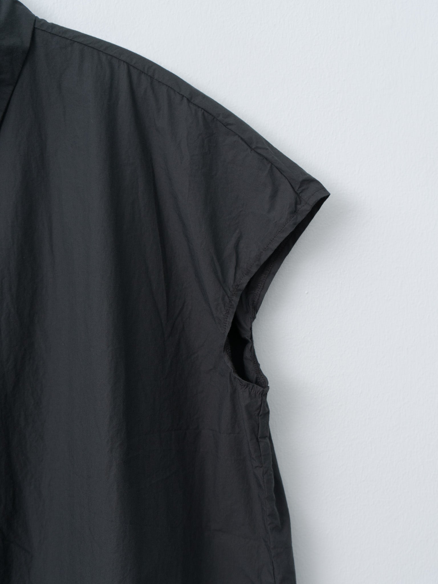 Namu Shop - Album di Famiglia Short Sleeveless Shirt TC - Black