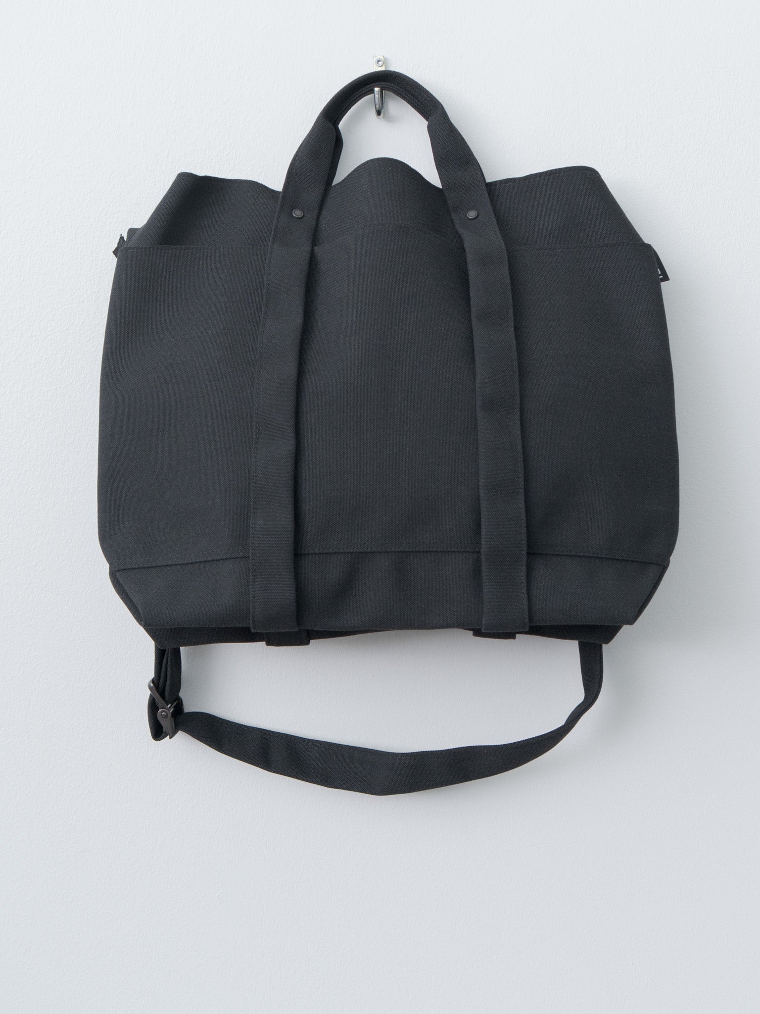 Namu Shop - Amiacalva KARRI 2-Way Tote Large - Black