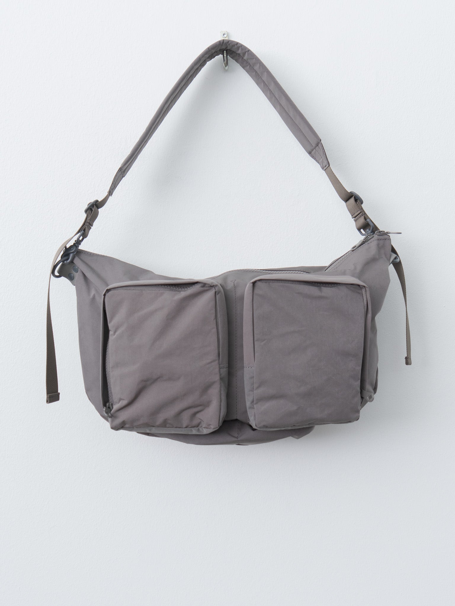 Split Yarn Bodybag M - Gray
