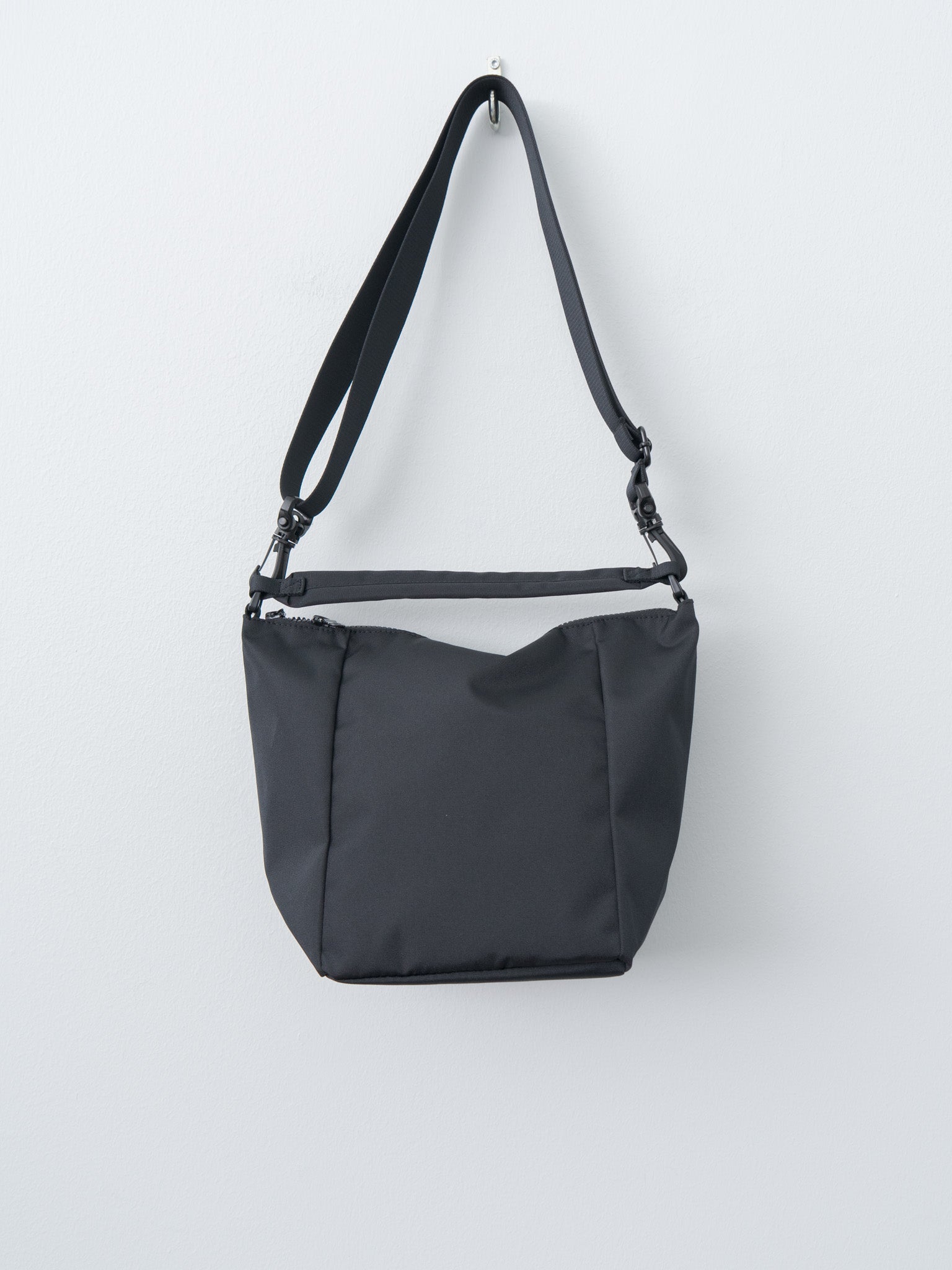 Namu Shop - Amiacalva KARRI 2-Way Shoulder Bag Small - Black