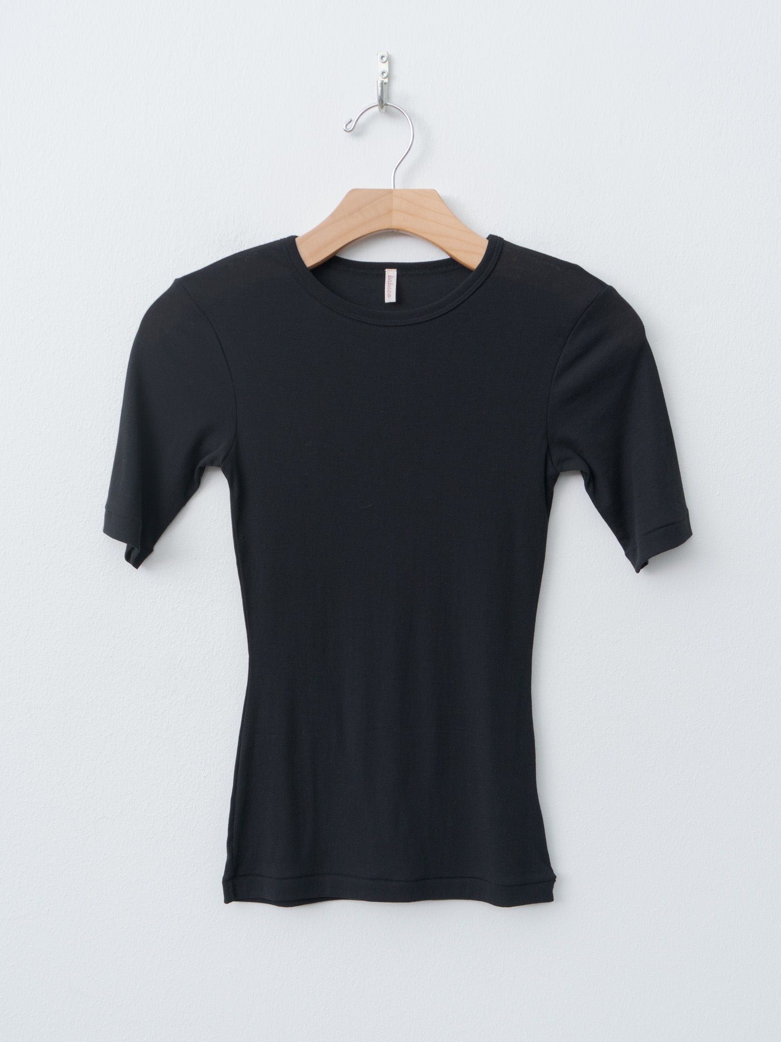 Namu Shop - Babaco Twisted Cotton Fitted T-Shirt - Black
