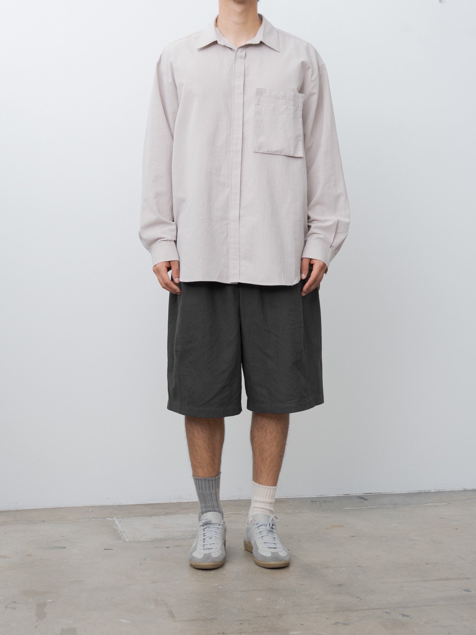 Namu Shop - S.K. Manor Hill Solar Short - Antique Black Linen Cotton