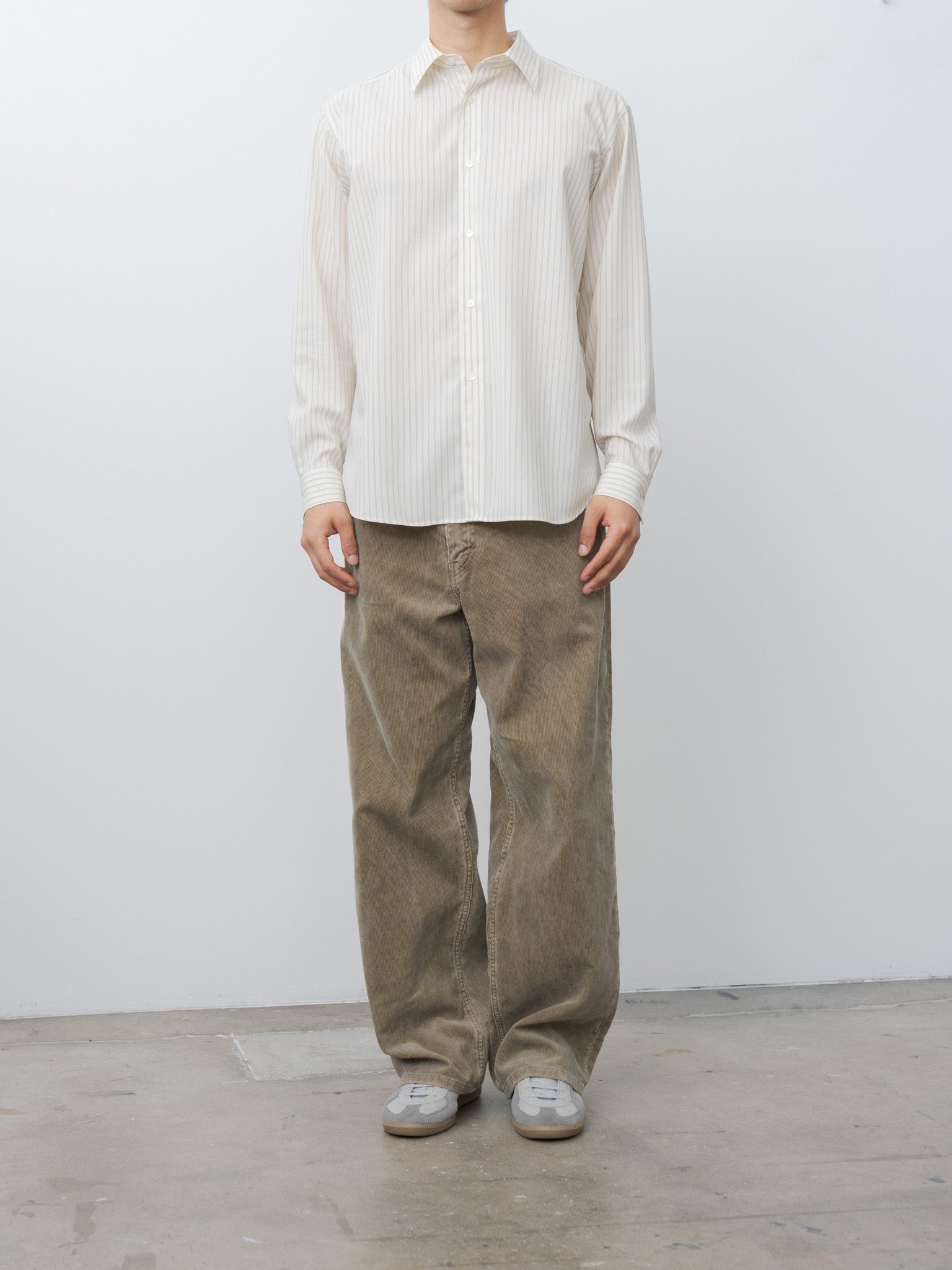 Namu Shop - Auralee Pigment Dye Finx Corduroy Wide 5P Pants - Olive Brown