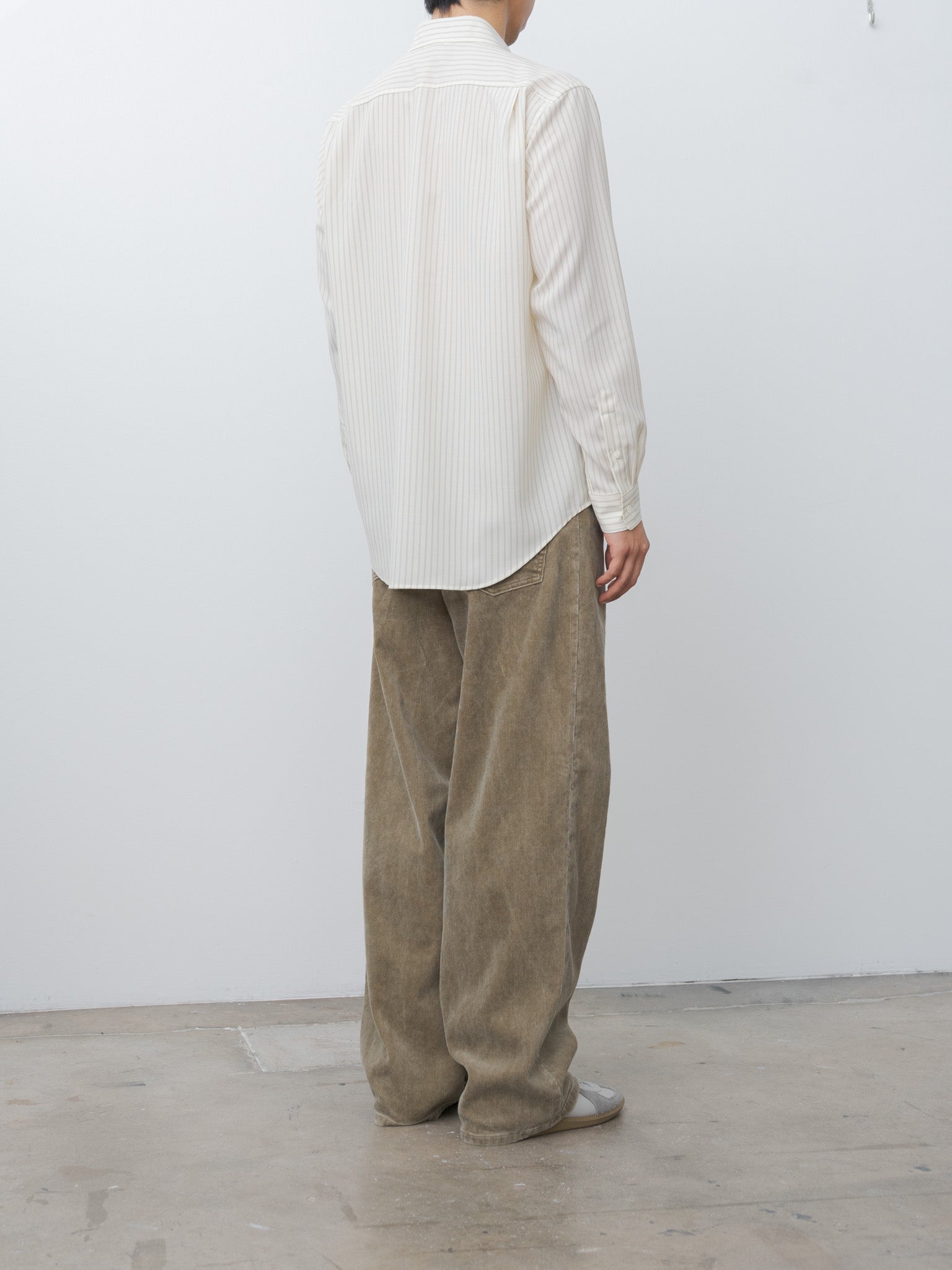 Namu Shop - Auralee Pigment Dye Finx Corduroy Wide 5P Pants - Olive Brown
