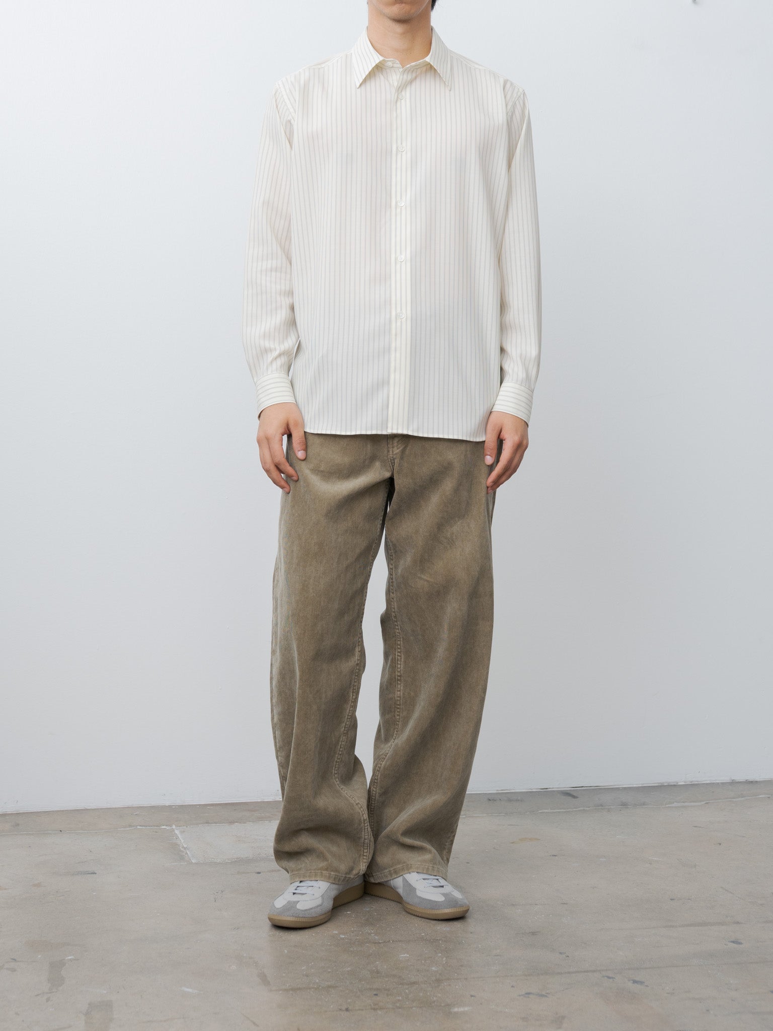 Namu Shop - Auralee Pigment Dye Finx Corduroy Wide 5P Pants - Olive Brown