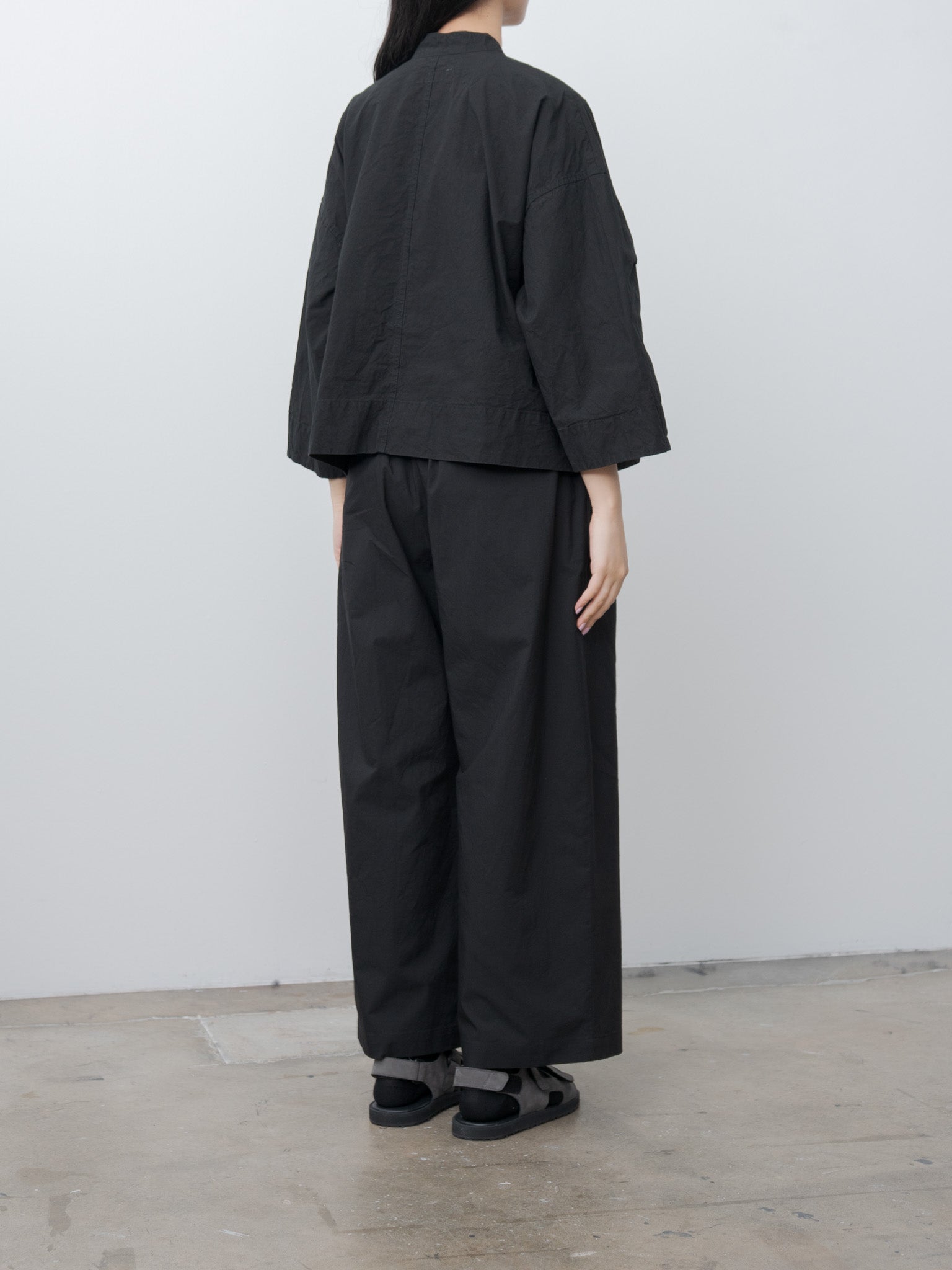 Namu Shop - Veritecoeur C/N Tuck Pants - Sumi Black