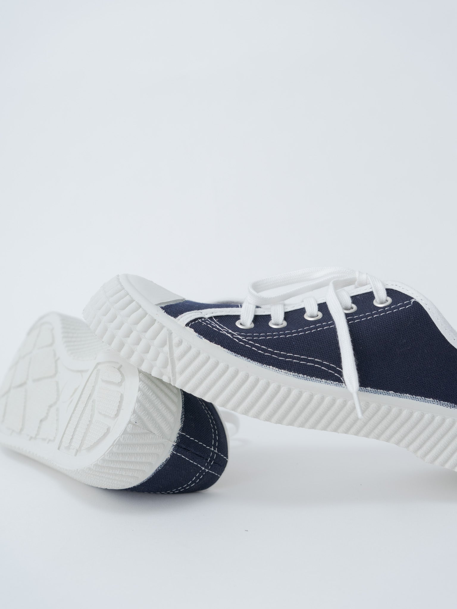 Namu Shop - Reproduction of Found 900F Military Trainer - Navy/White (men's)