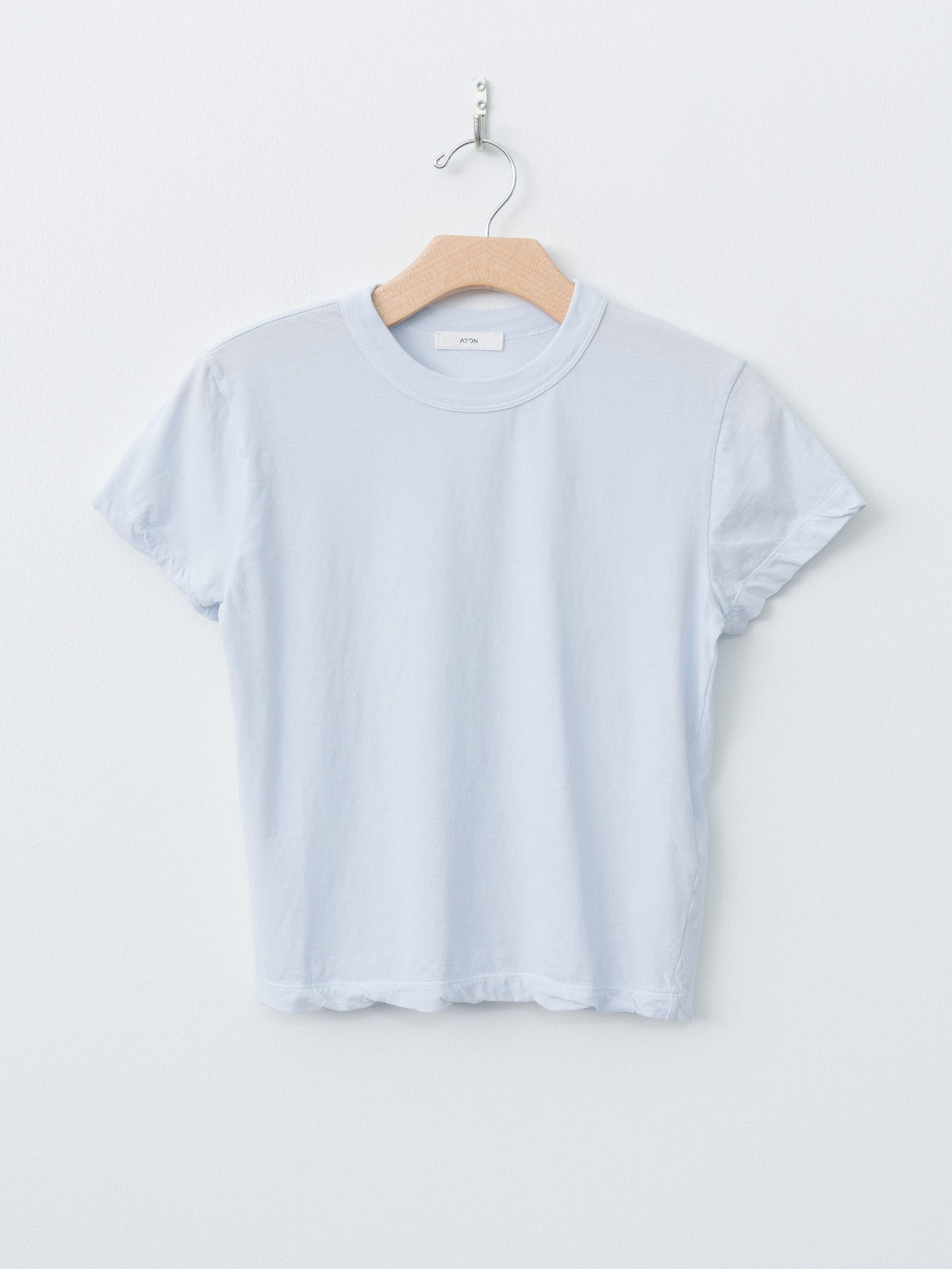 Namu Shop - Aton Fresca Single Jersey Tight Fit T-Shirt - Sax
