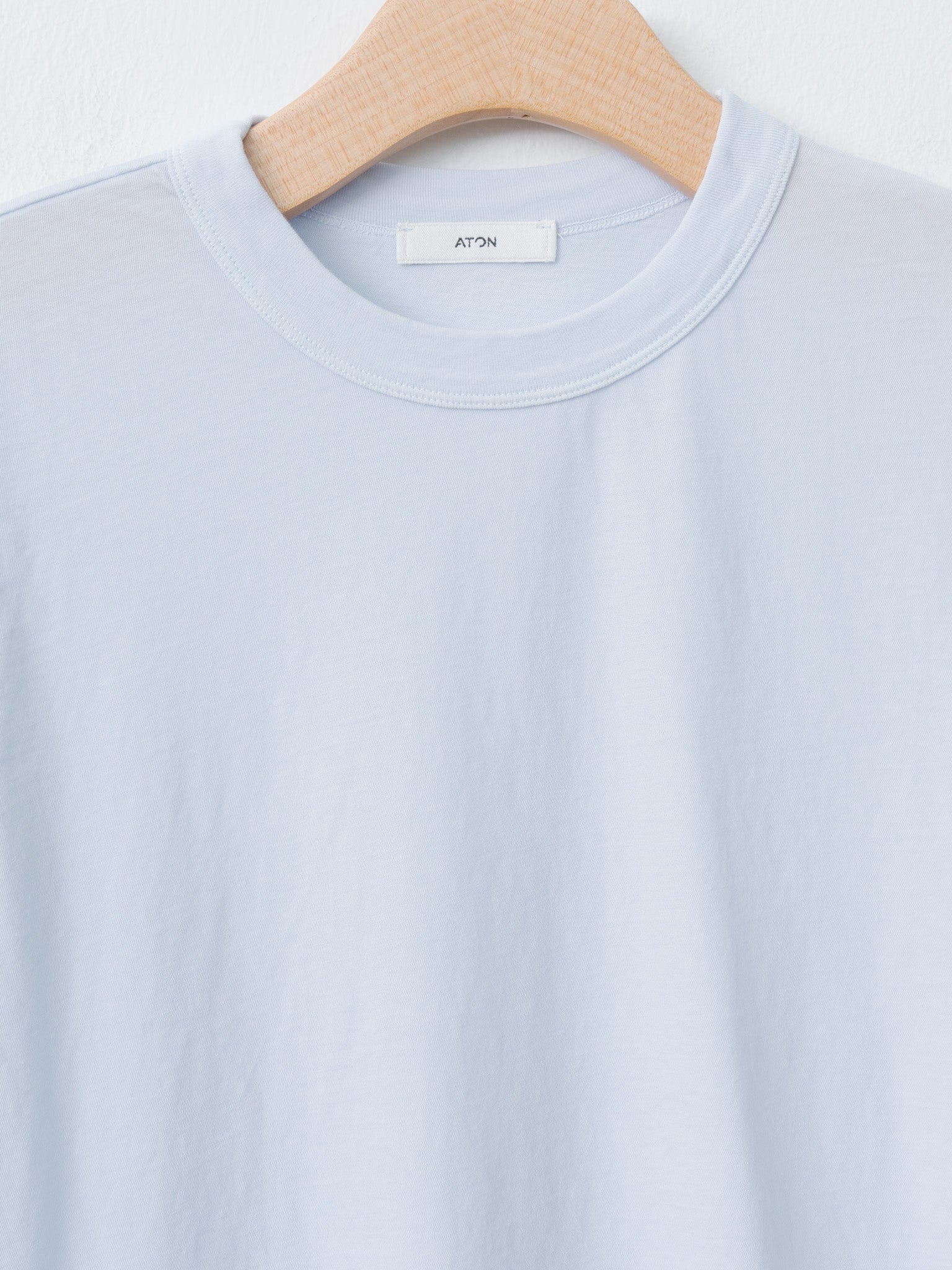 Namu Shop - Aton Fresca Single Jersey Tight Fit T-Shirt - Sax