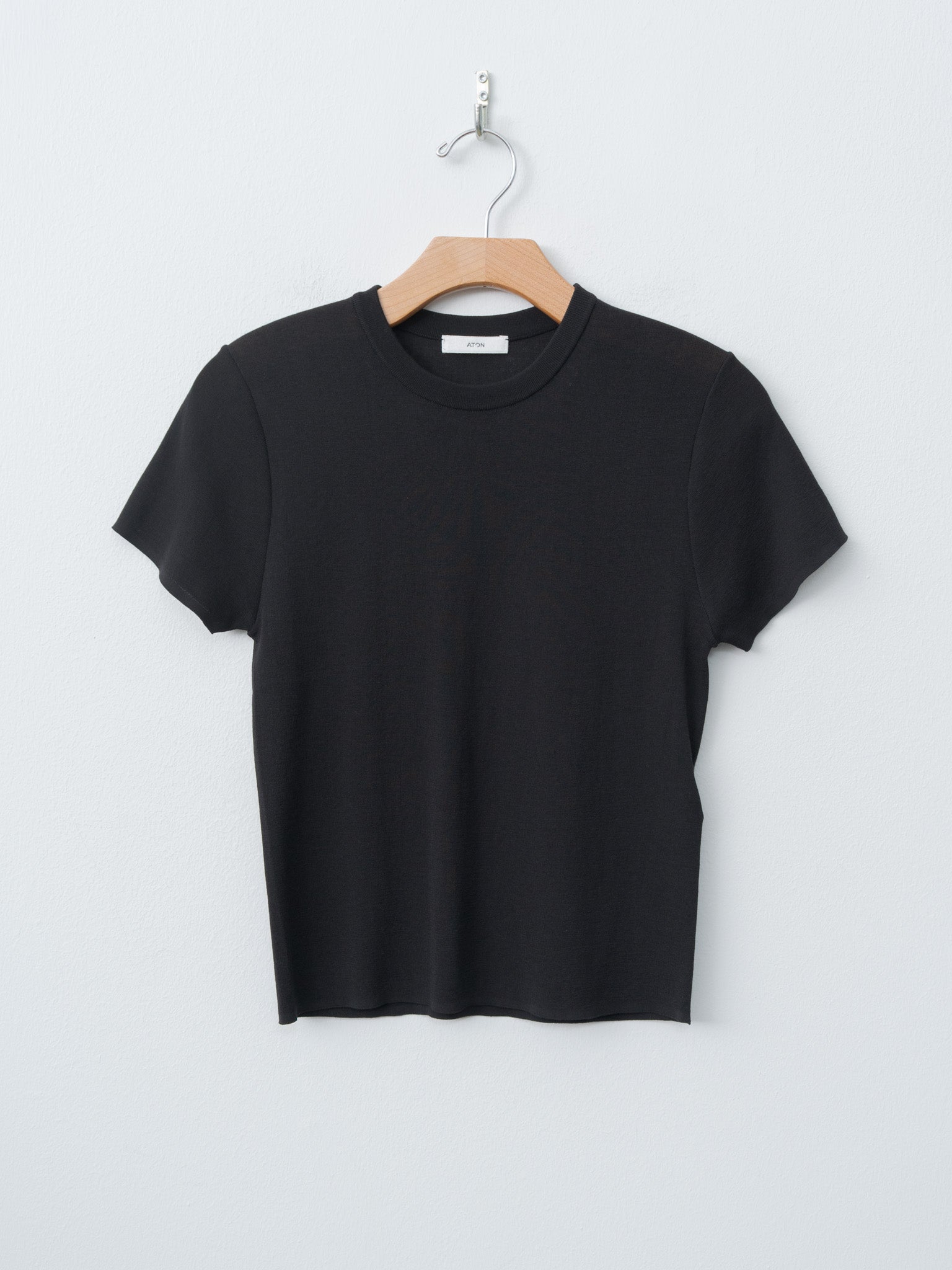Namu Shop - Aton Fresca Circular Rib Perfect Fit Pullover - Black