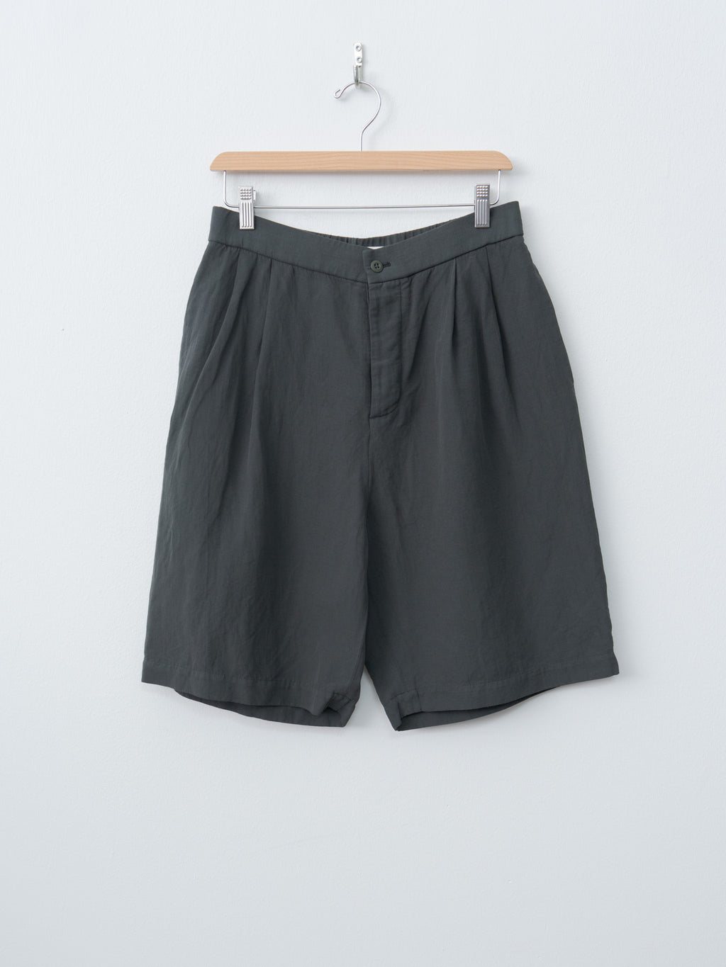 Namu Shop - Aton Cotton Linen Voile Two Tucked Easy Shorts - Dark Green