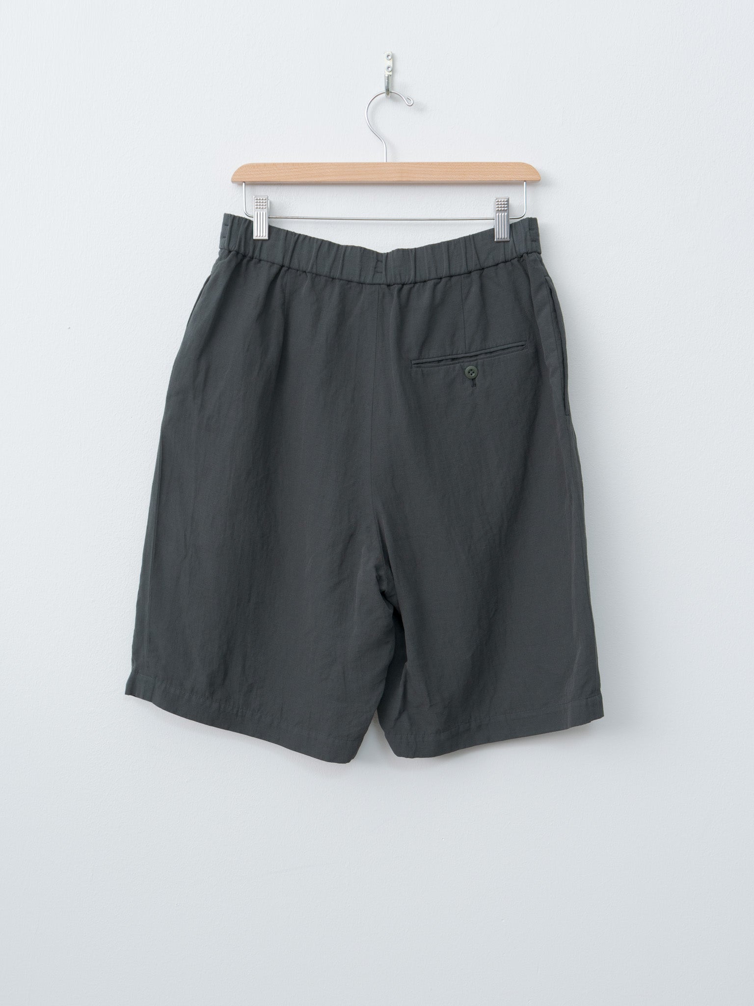 Namu Shop - Aton Cotton Linen Voile Two Tucked Easy Shorts - Dark Green