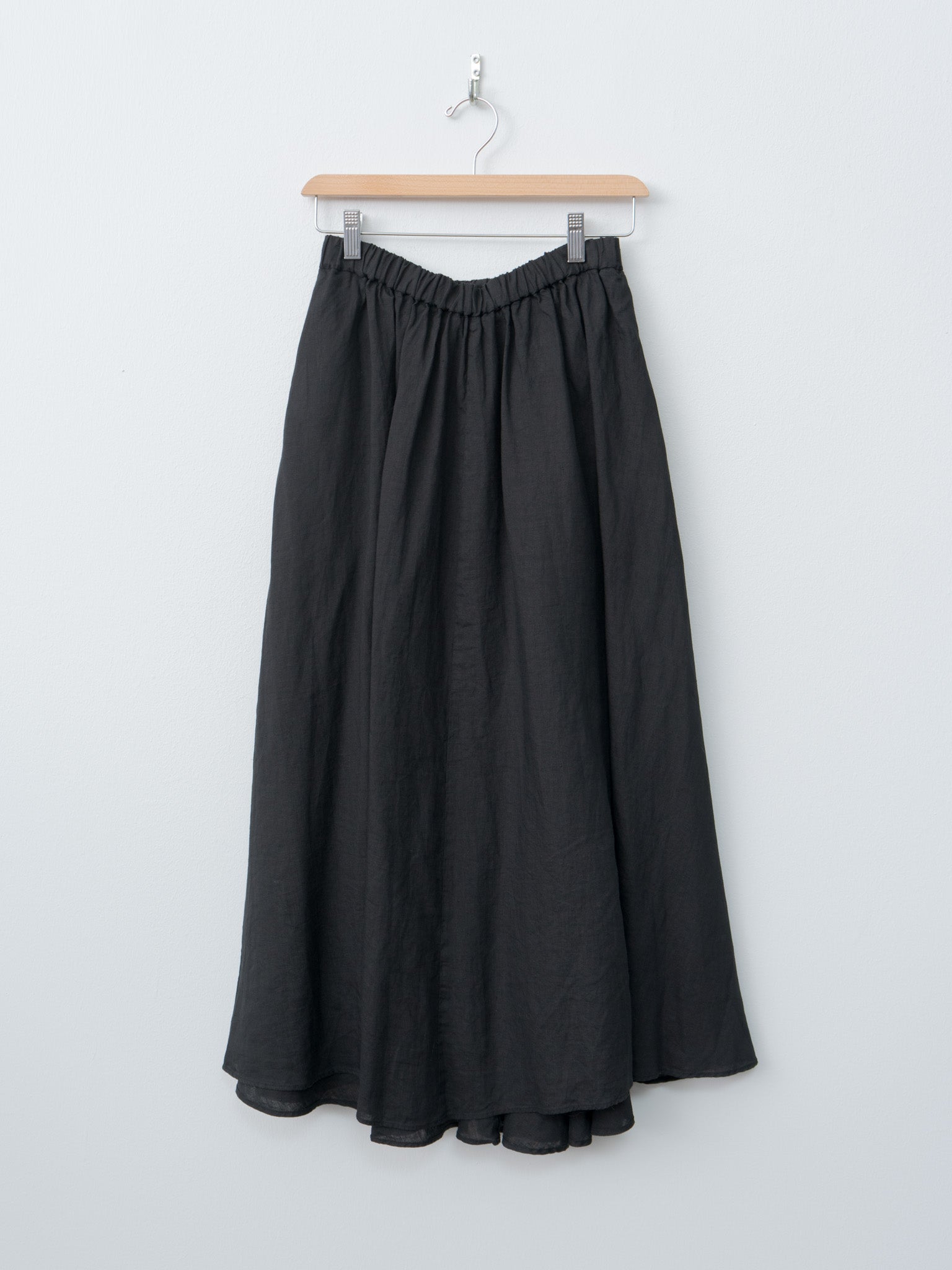 Namu Shop - Aton Natural Dyed Linen Lawn Gathered Skirt - Black