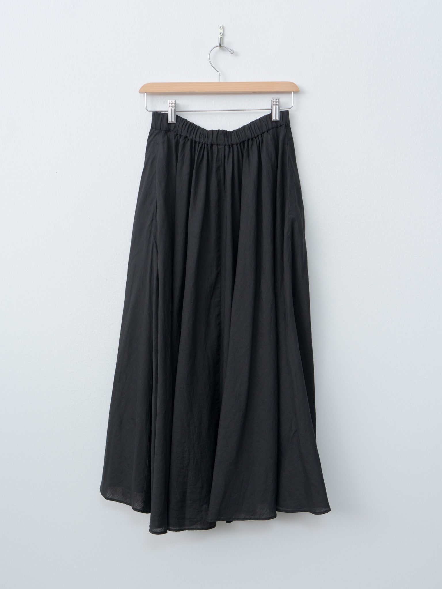 Namu Shop - Aton Natural Dyed Linen Lawn Gathered Skirt - Black