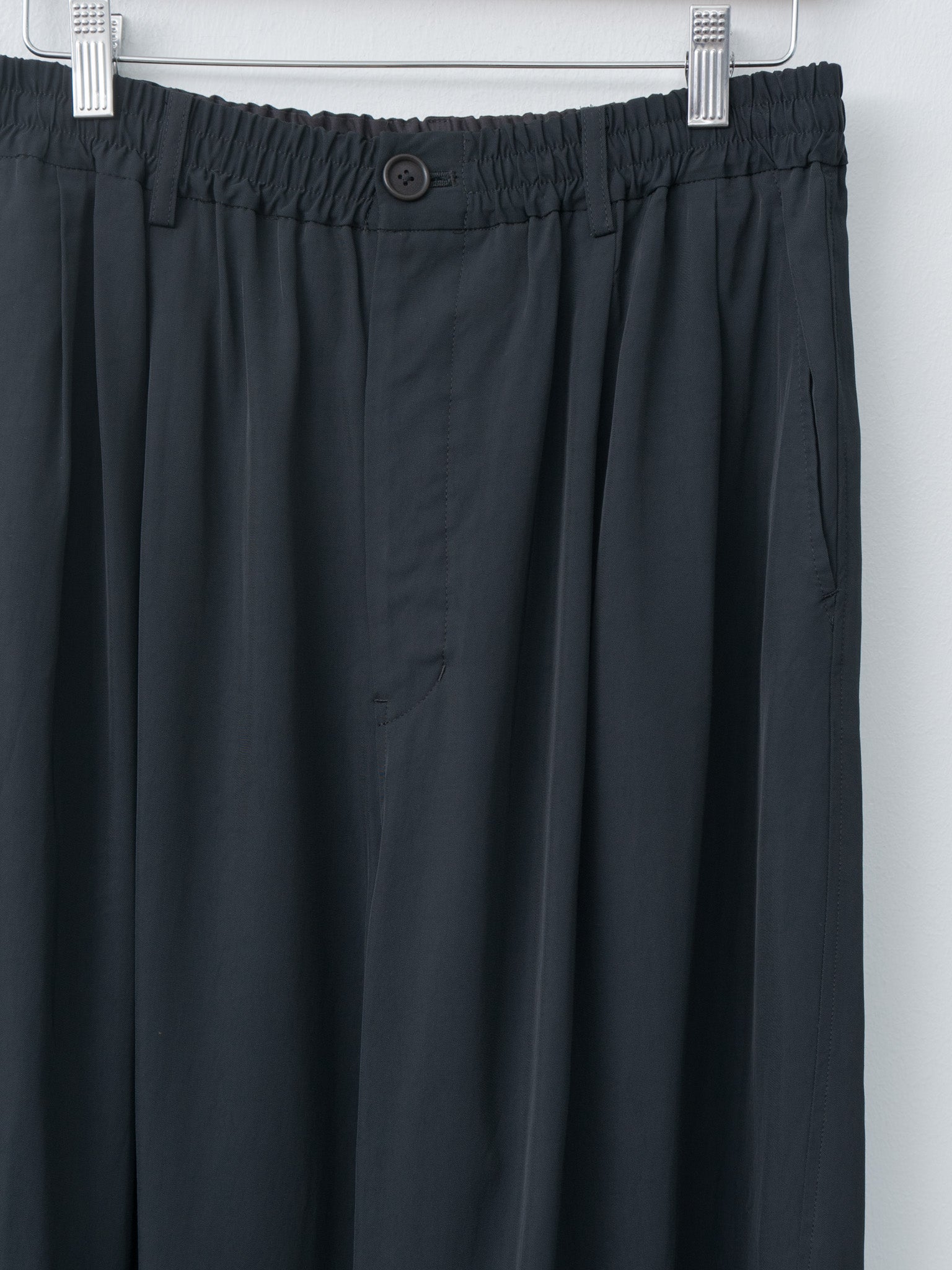 Namu Shop - Unfil Viscose Gabardine Big Easy Trousers - Black Navy