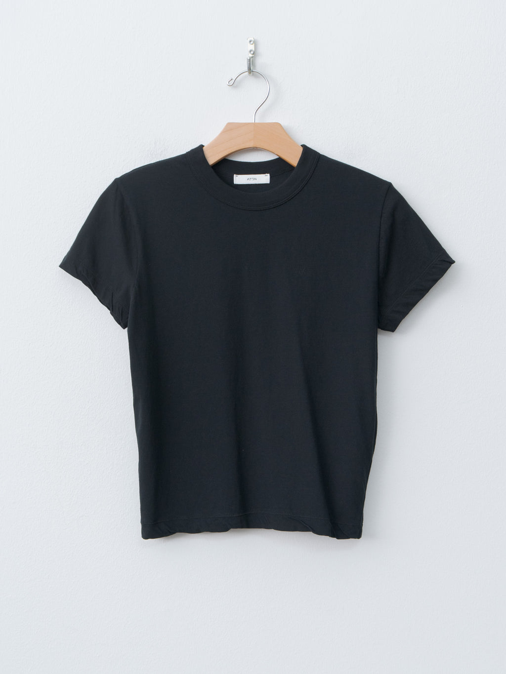Namu Shop - Aton Fresca Single Jersey Tight Fit T-Shirt - Black