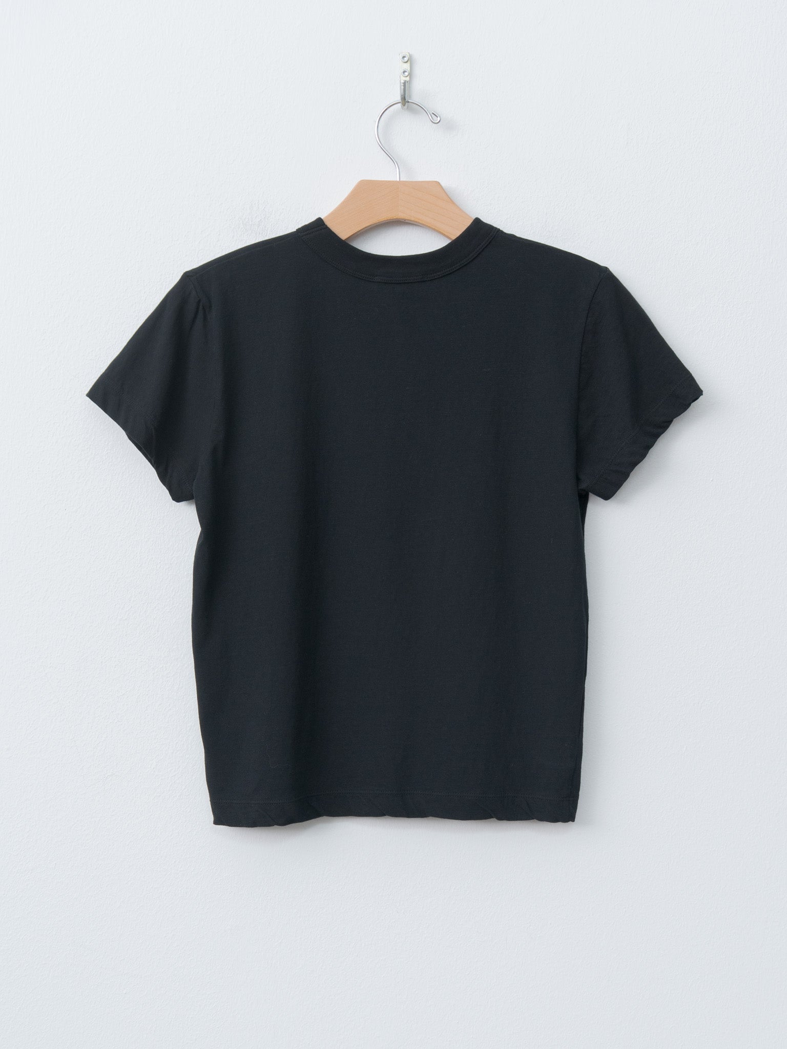 Namu Shop - Aton Fresca Single Jersey Tight Fit T-Shirt - Black