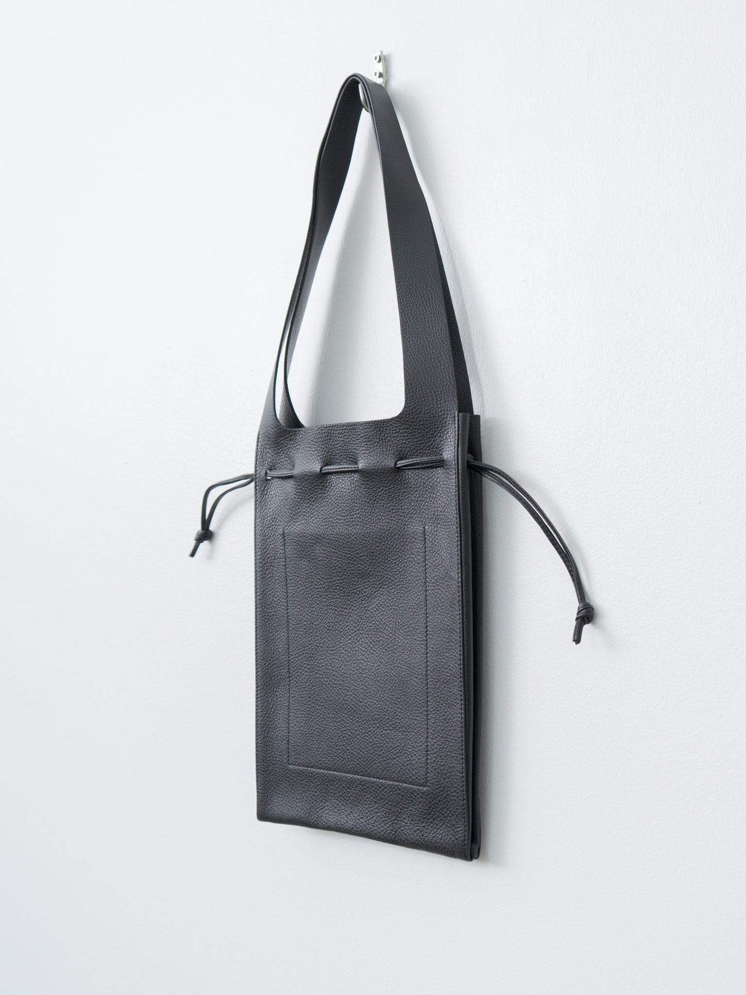 Namu Shop - Aeta Tote M - Black