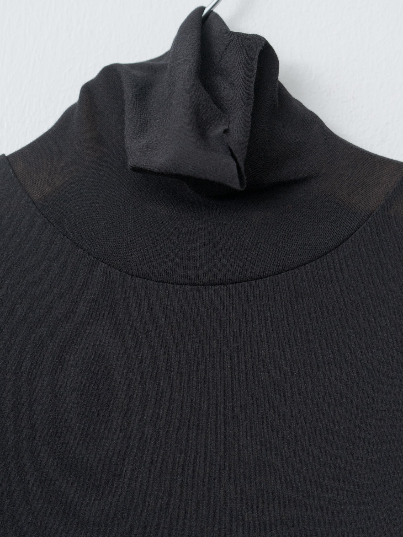 Namu Shop - Auralee Super High Gauge Sheer Rib Turtle Neck L/S Tee - Black