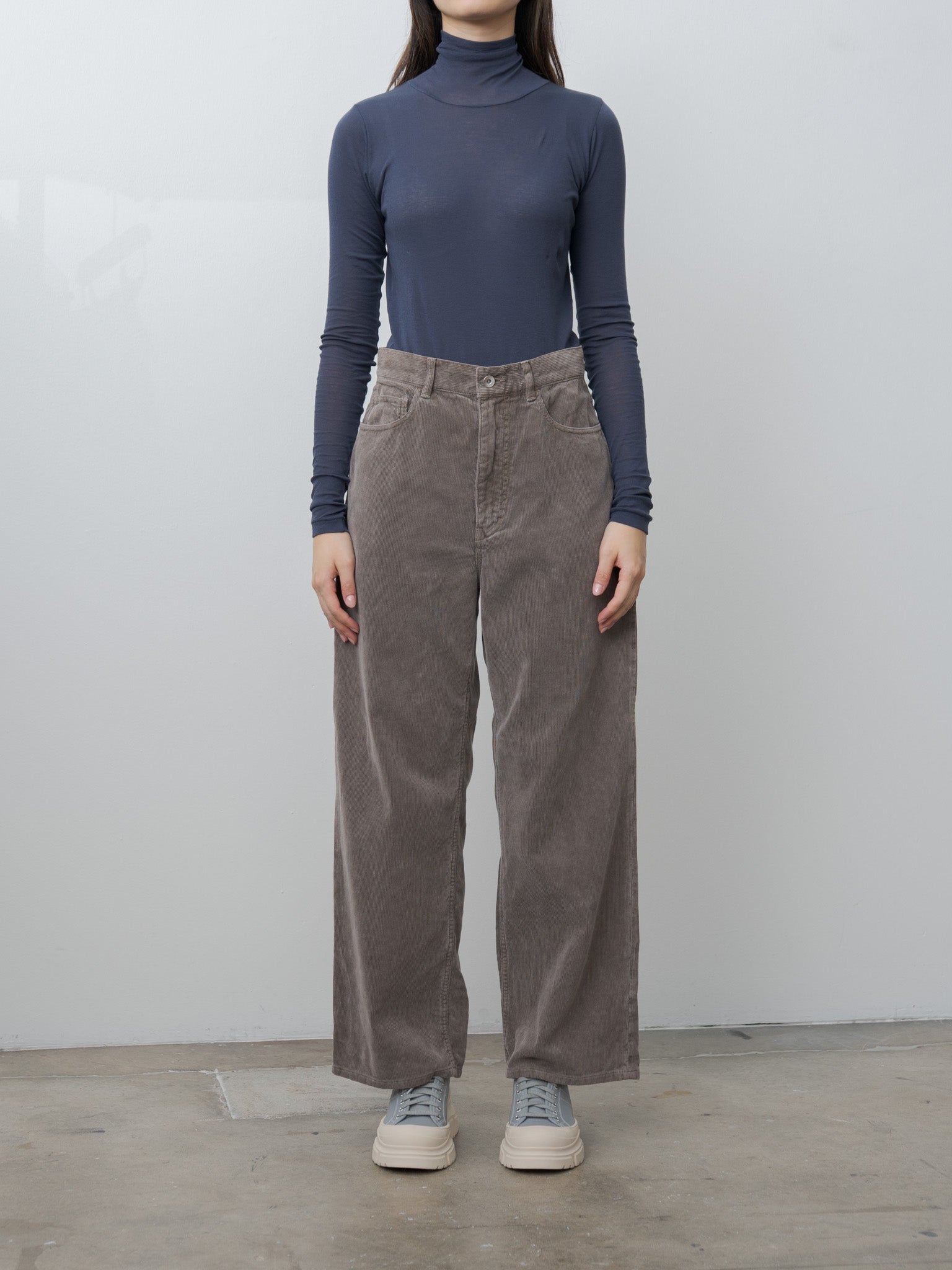 Namu Shop - Auralee Pigment Dyed Finx Corduroy Wide 5P Pants - Olive Brown