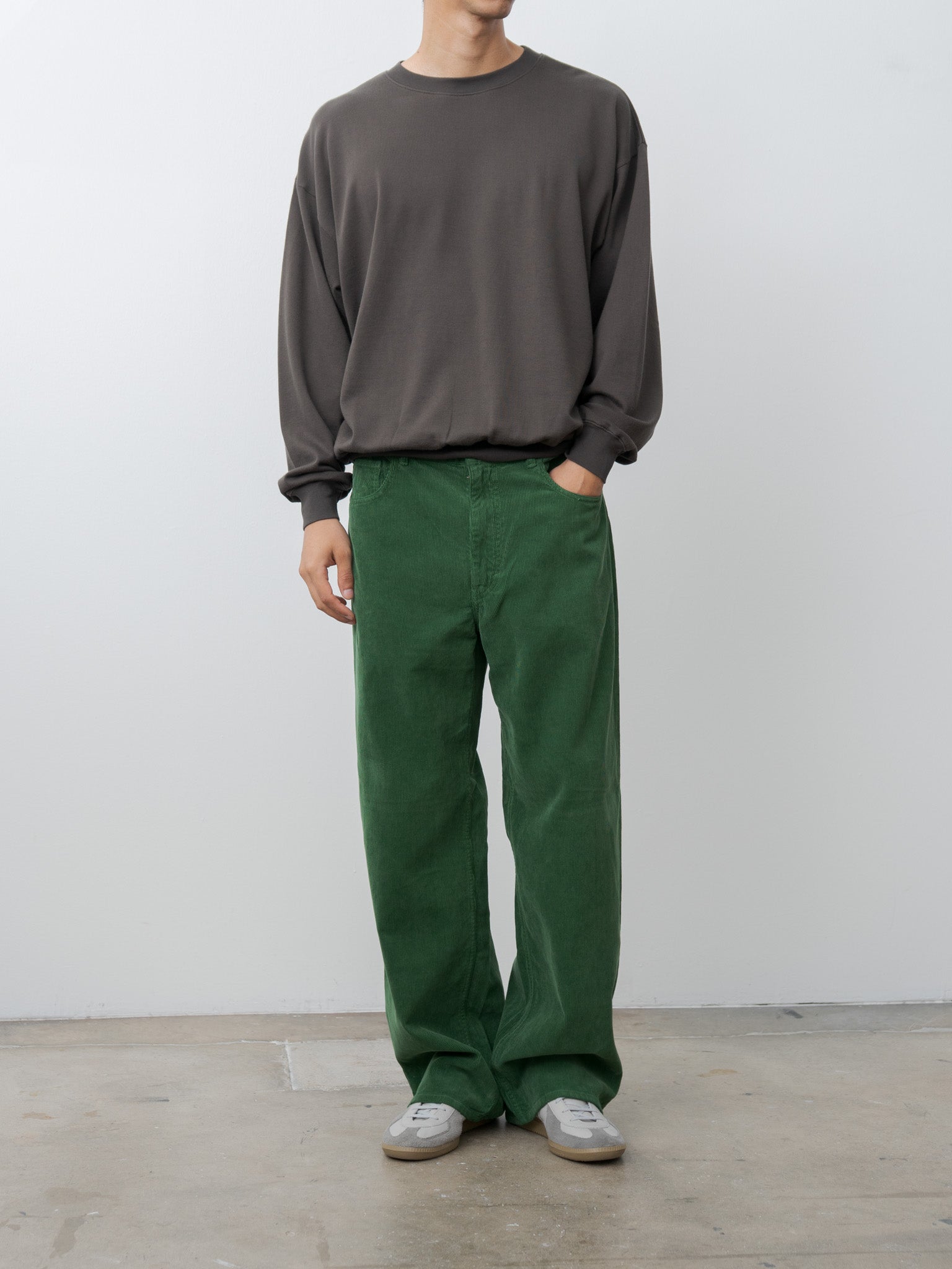 Namu Shop - Auralee Pigment Dyed Finx Corduroy Wide 5P Pants - Forest Green