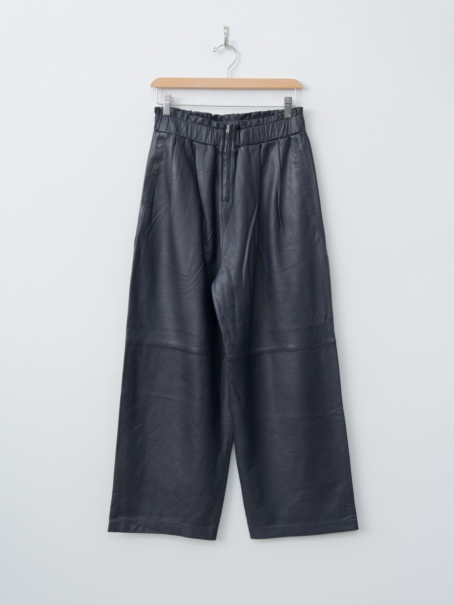 Namu Shop - Eleph Luce Leather Trouser - Navy
