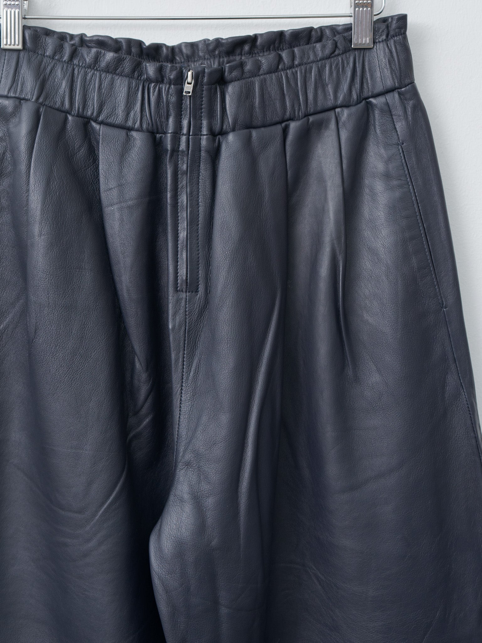 Namu Shop - Eleph Luce Leather Trouser - Navy