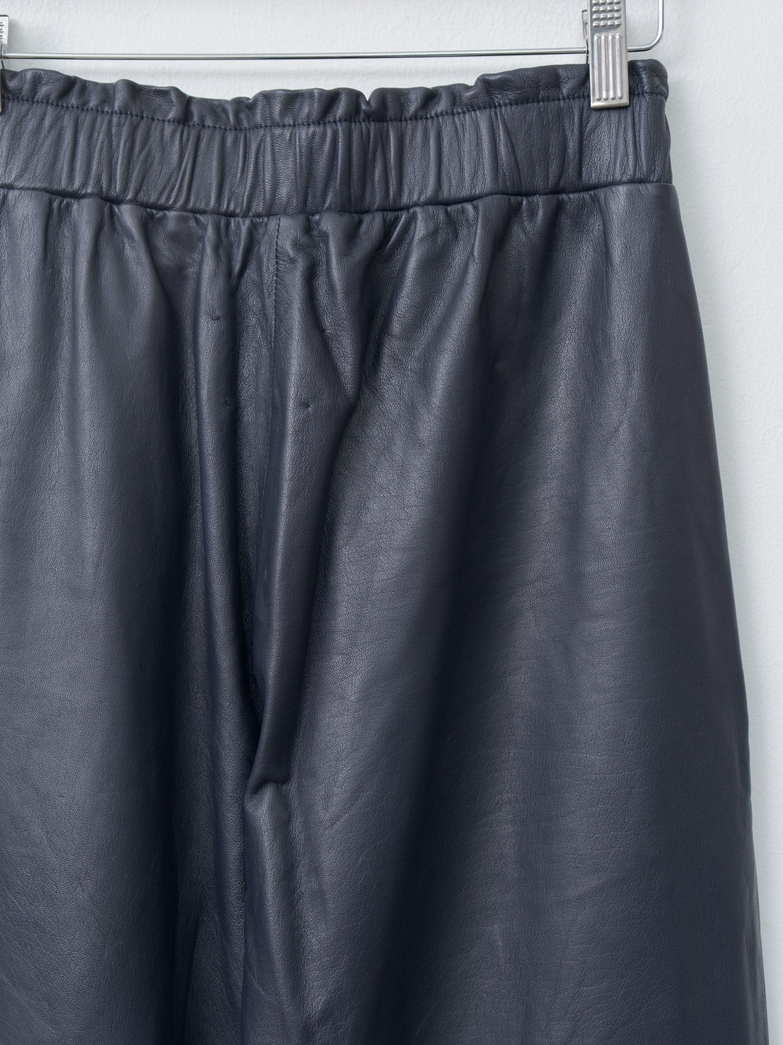 Namu Shop - Eleph Luce Leather Trouser - Navy