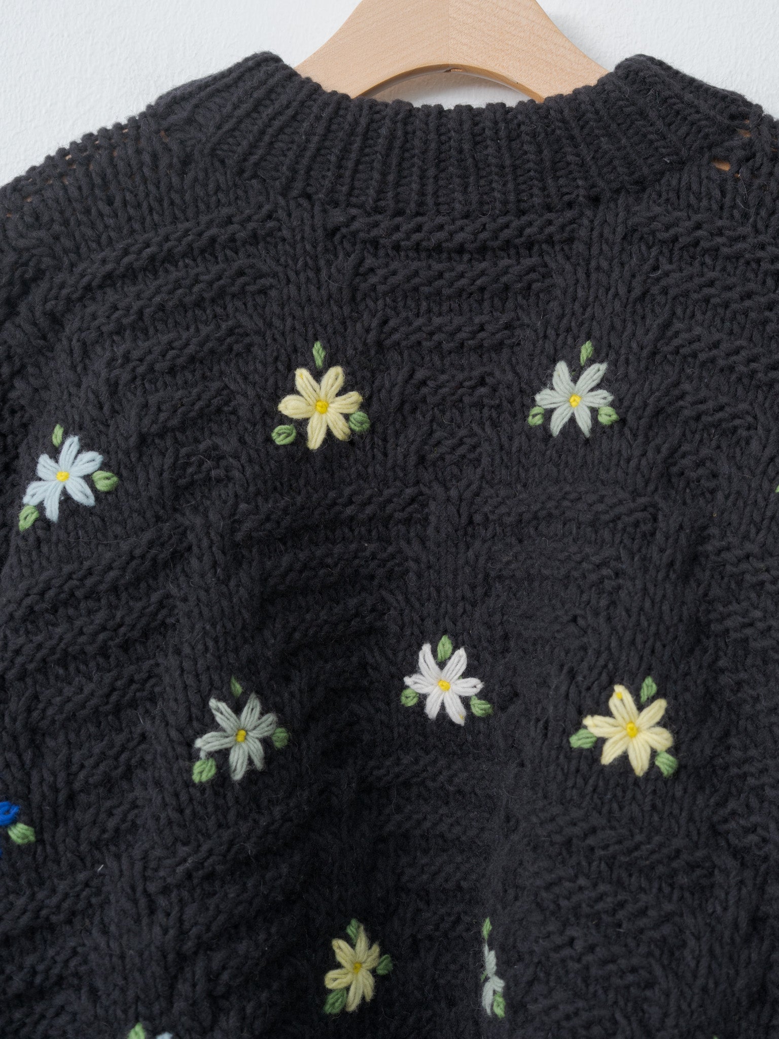 Namu Shop - Ichi Antiquites Peru Hand Knit Flower Sweater - Black