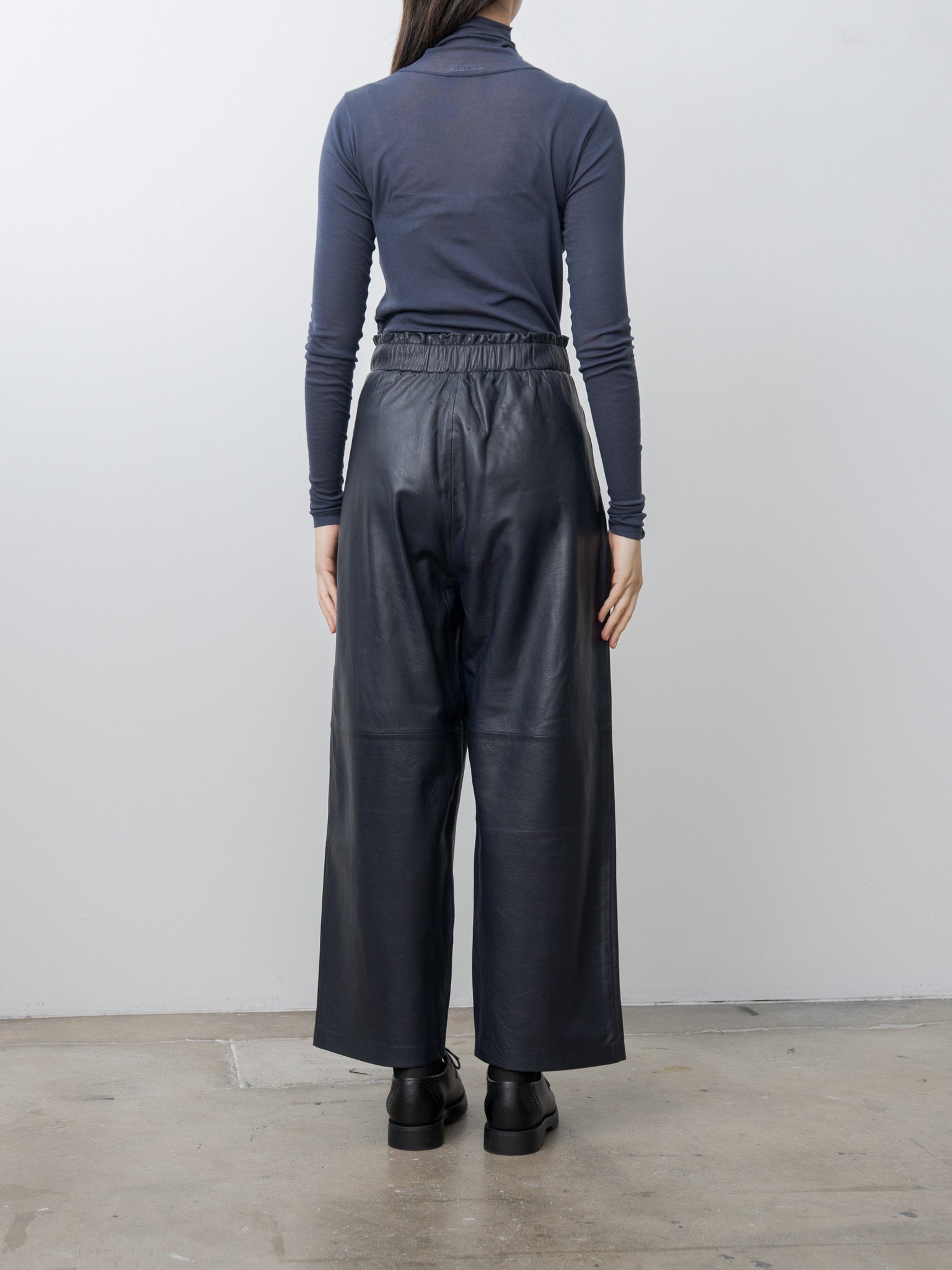 Namu Shop - Eleph Luce Leather Trouser - Navy