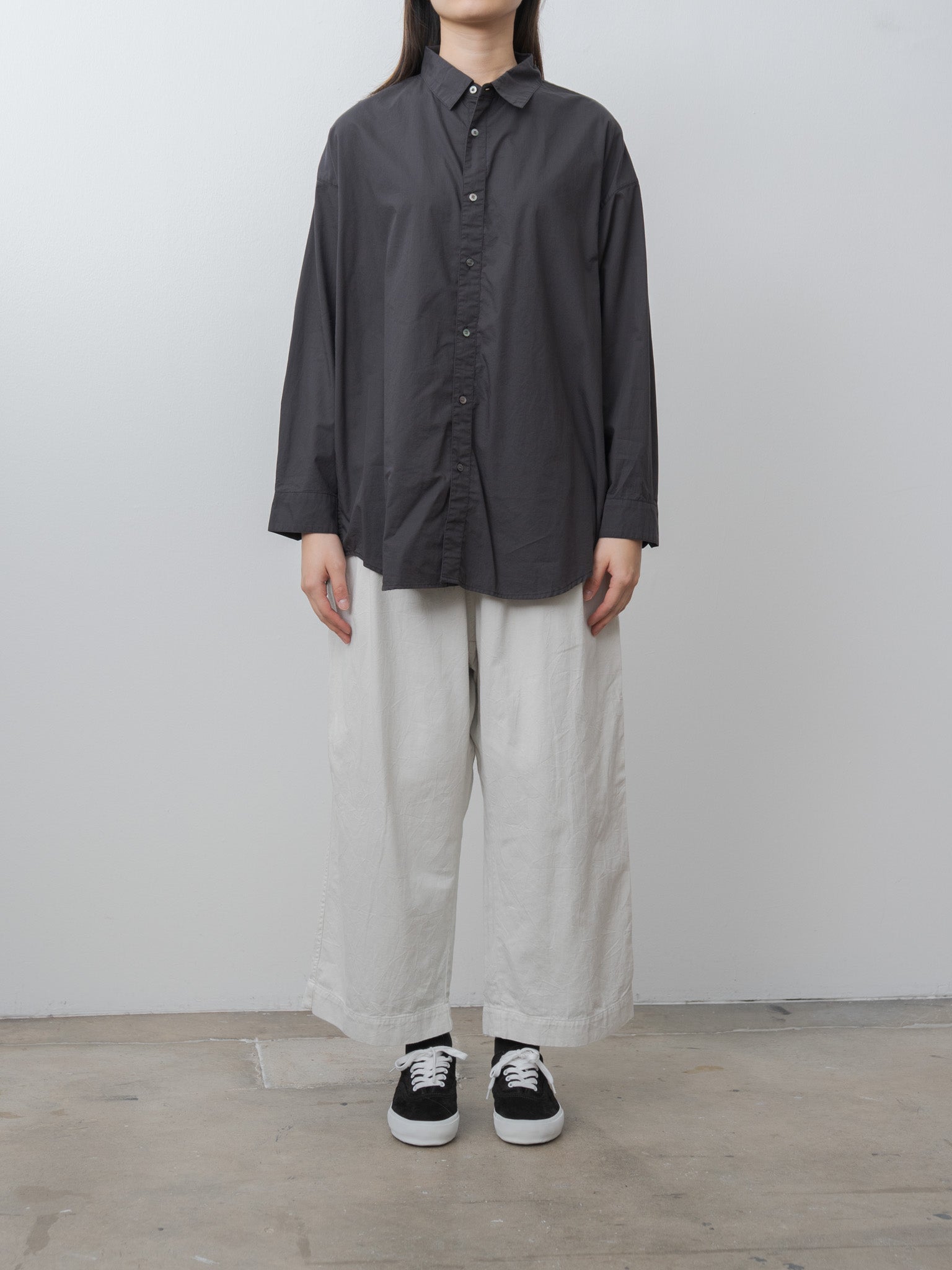 Namu Shop - Veritecoeur Unisex Shirt - Charcoal Gray