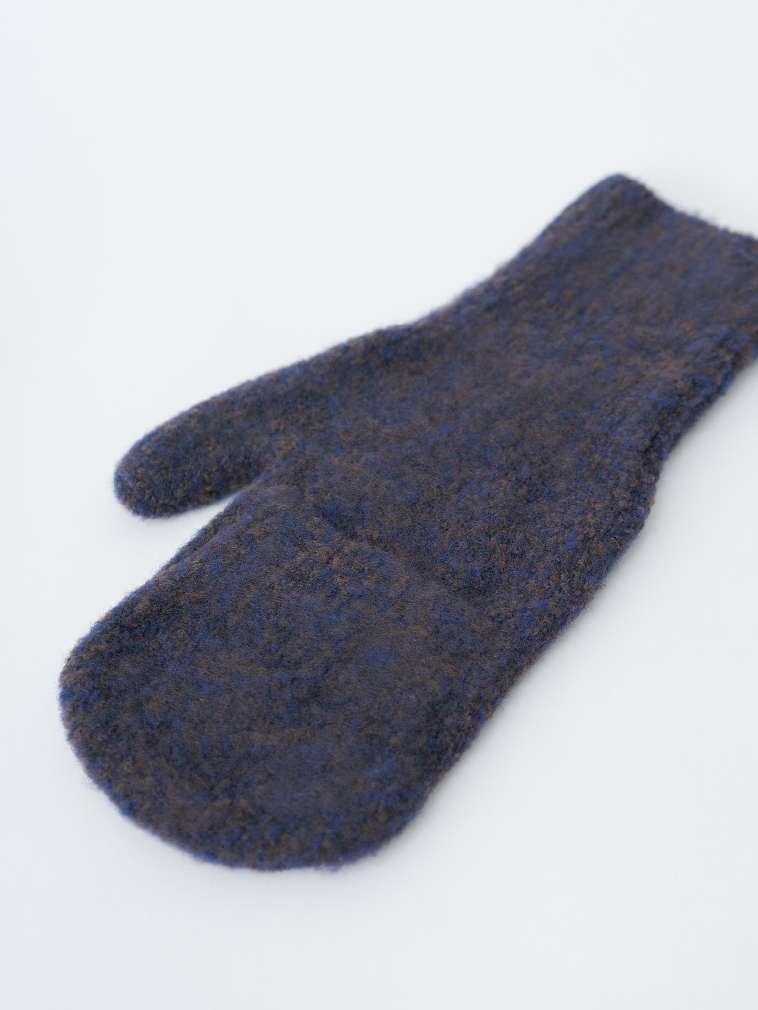 Namu Shop - Yoke 3-Color Mix Boucle Mitten - Navy