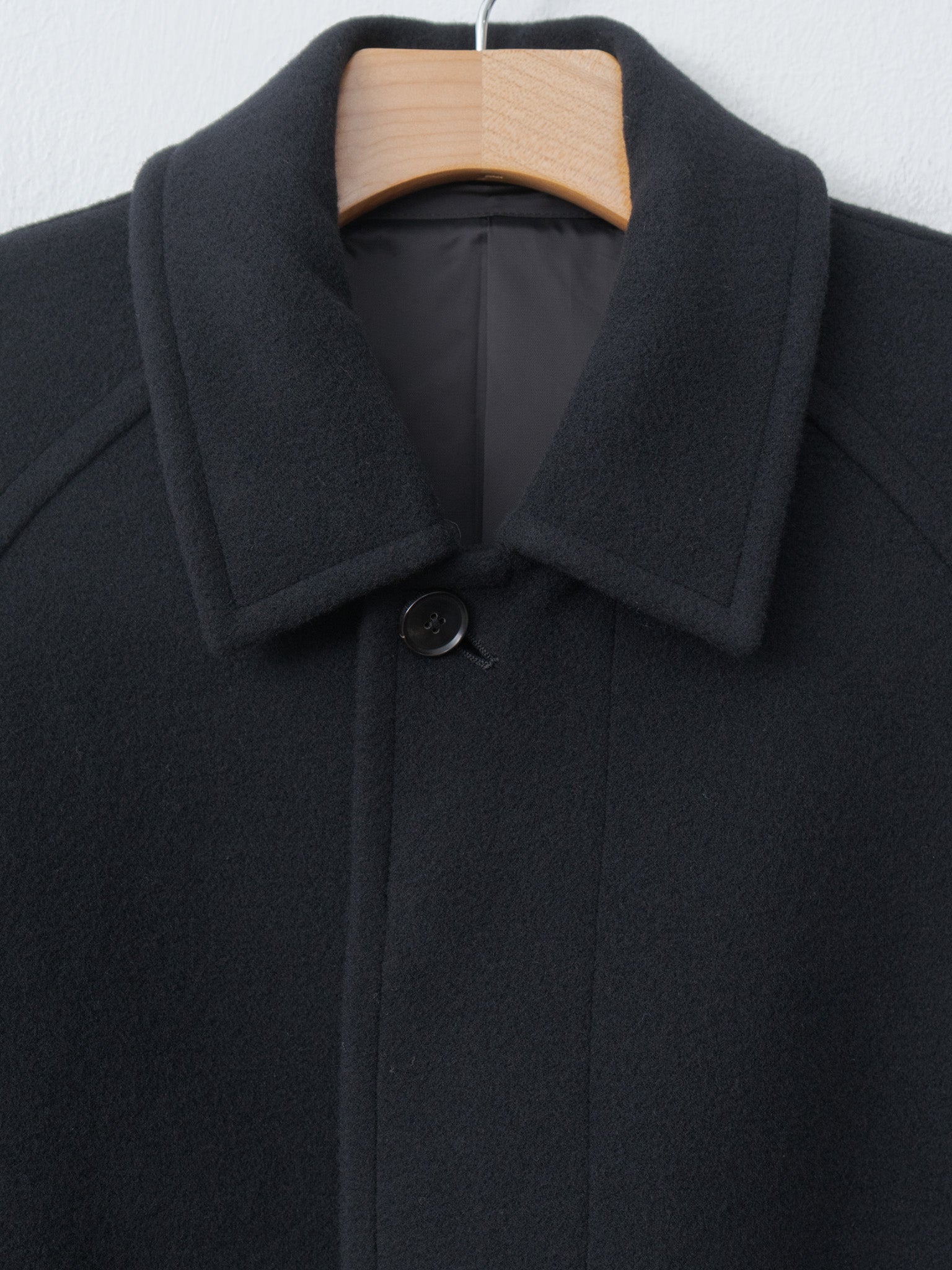 Namu Shop - Auralee Super Fine Wool Mosser Soutien Collar Coat - Black