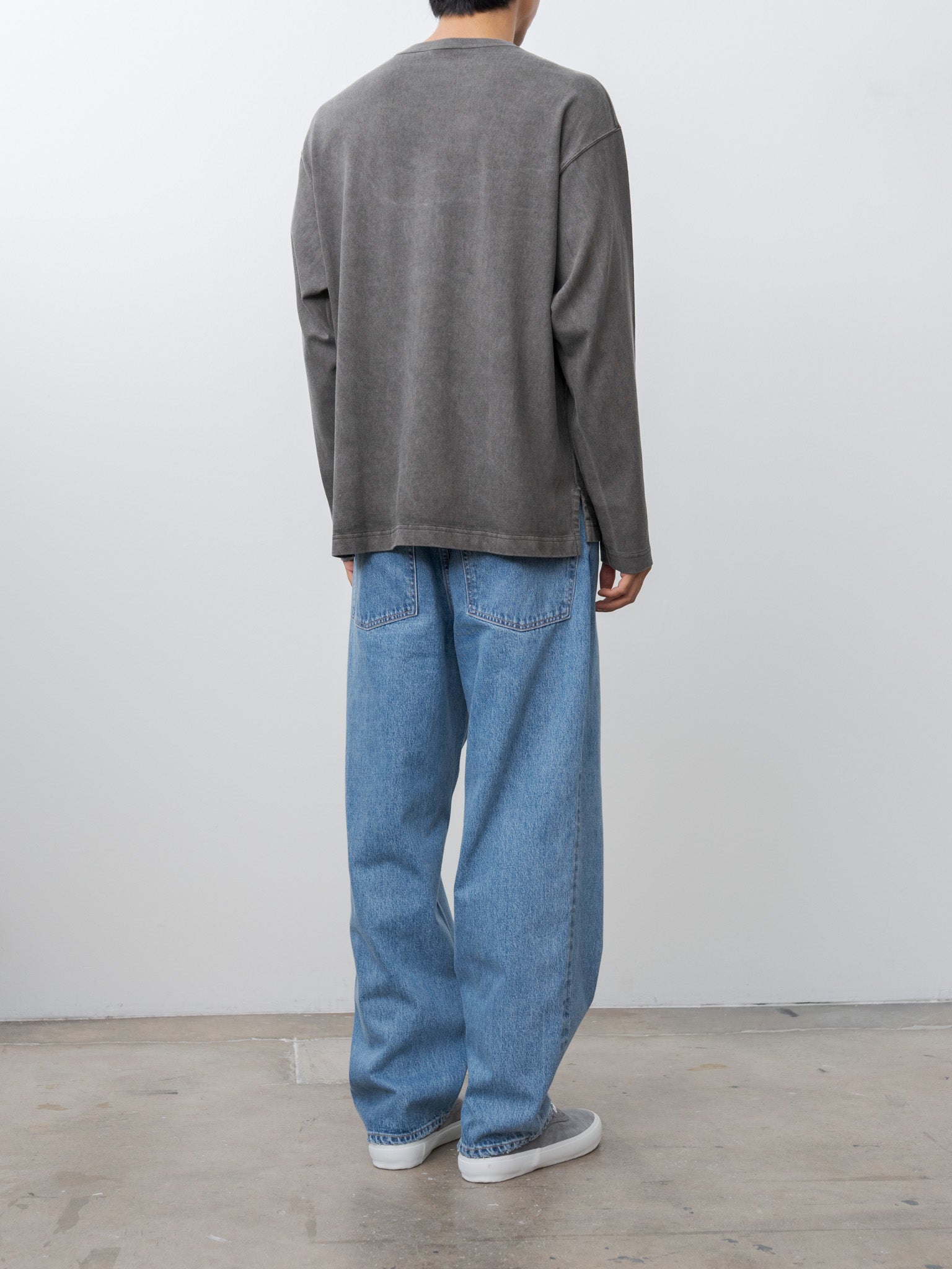 Namu Shop - Yleve Open End Cotton Pigment Dye Henley P/O - Charcoal