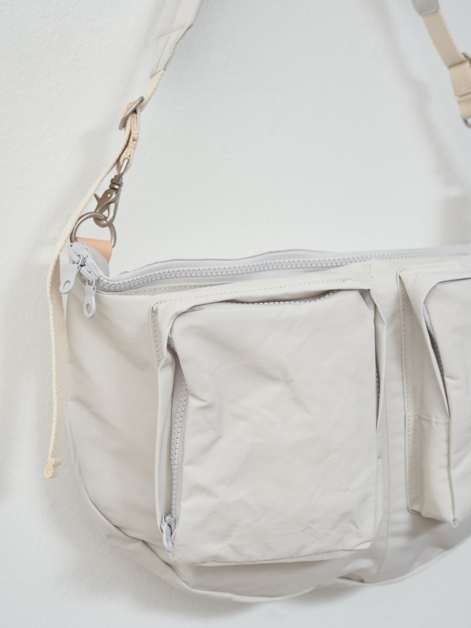 Namu Shop - Amiacalva N/C Cloth Bodybag - Ice
