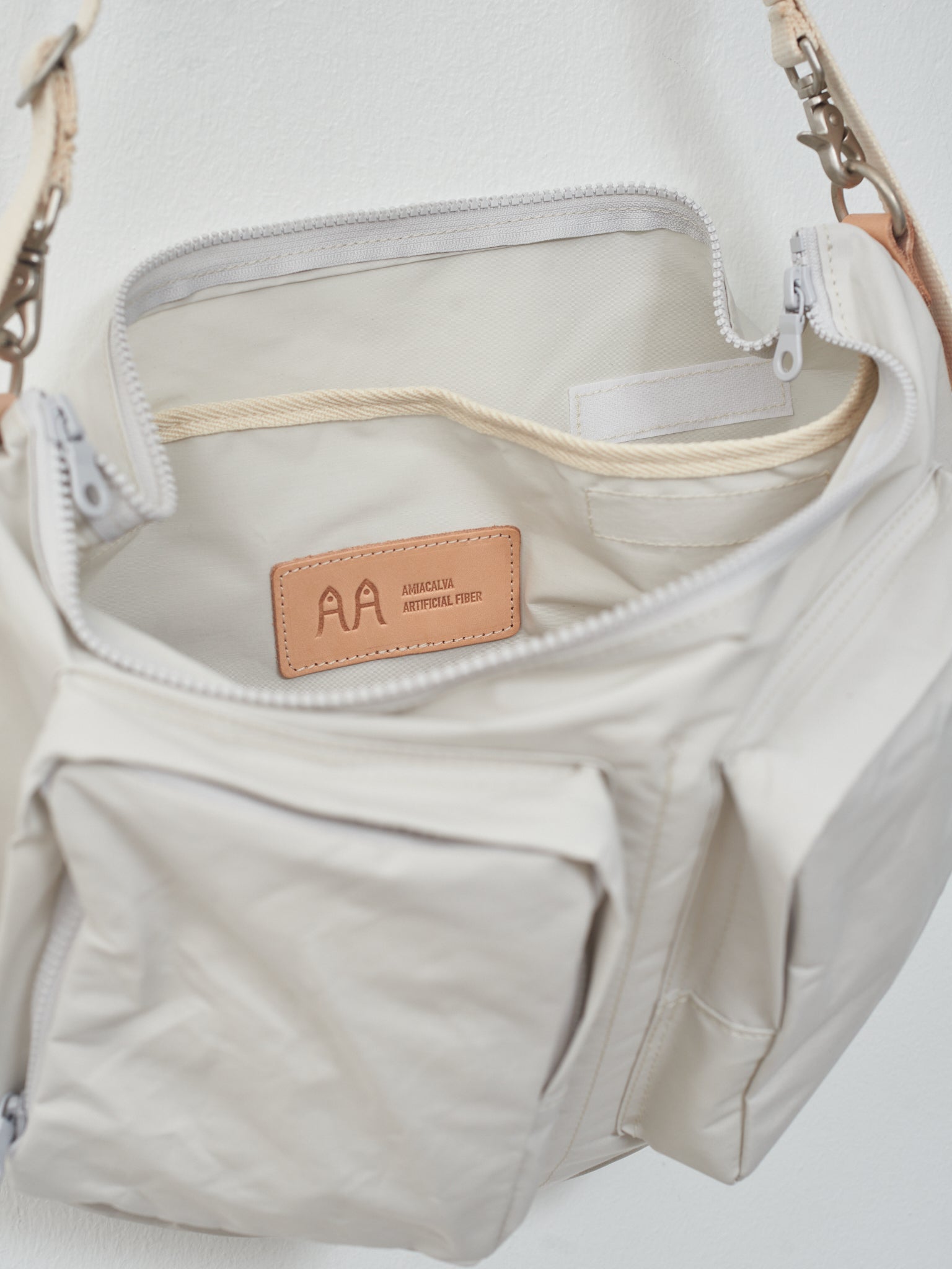 Namu Shop - Amiacalva N/C Cloth Bodybag - Ice