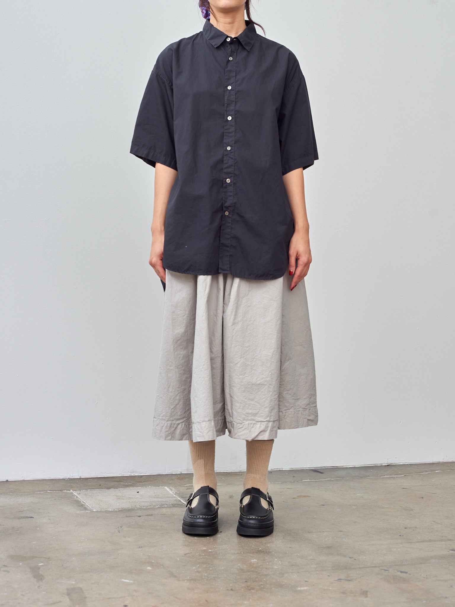 Namu Shop - Veritecoeur Half Sleeve Big Shirt - Charcoal