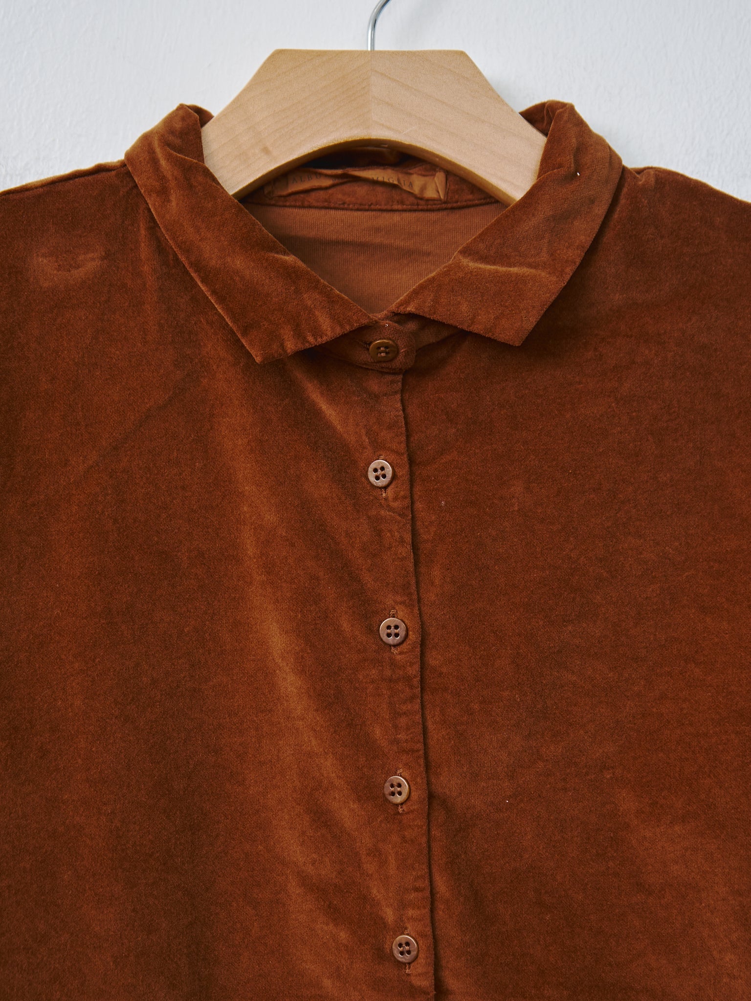 Namu Shop - Album di Famiglia Velvet Short Collar Shirt - Rust