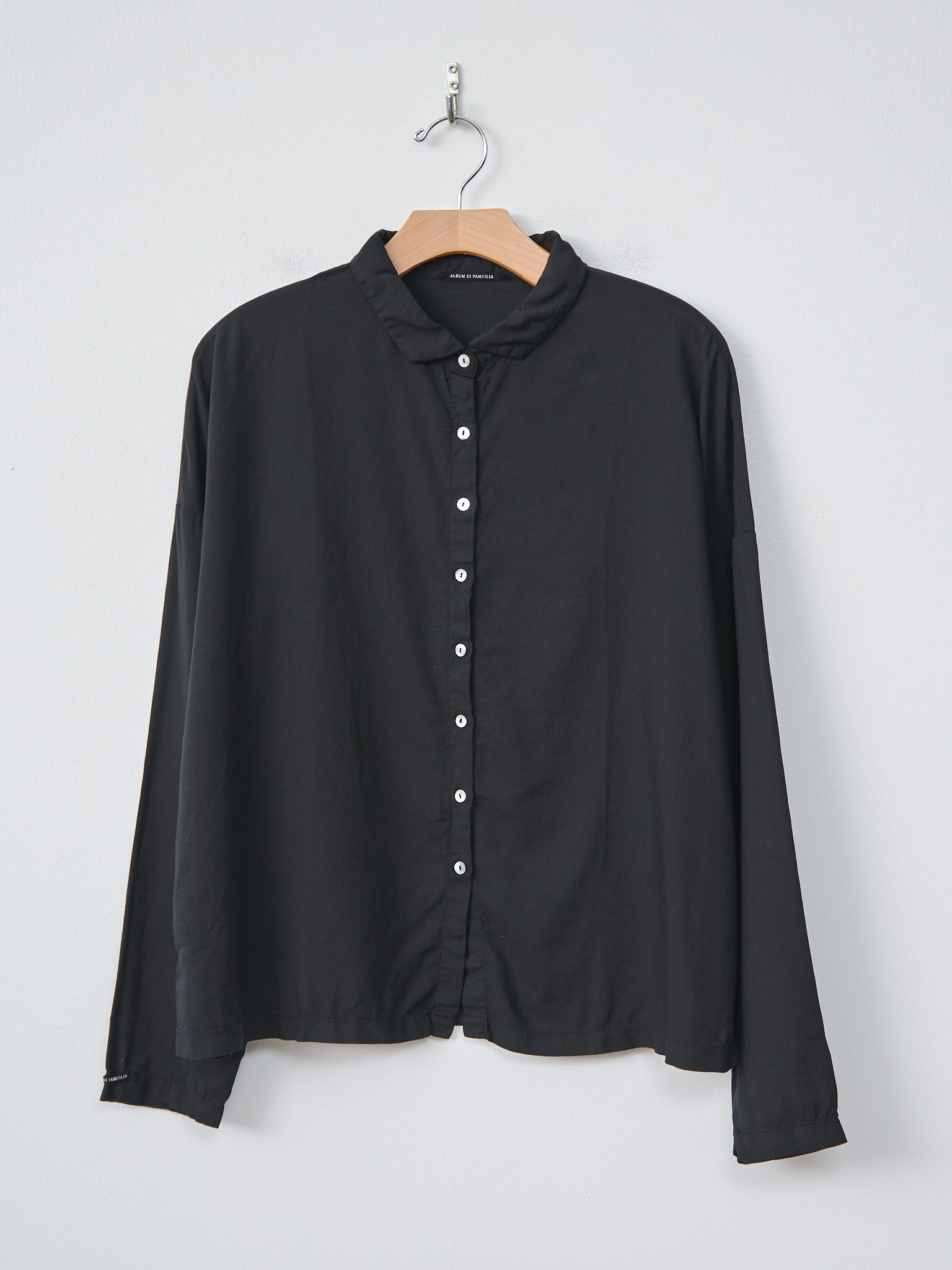 Namu Shop - Album di Famiglia Short Collar Shirt TVC - Black
