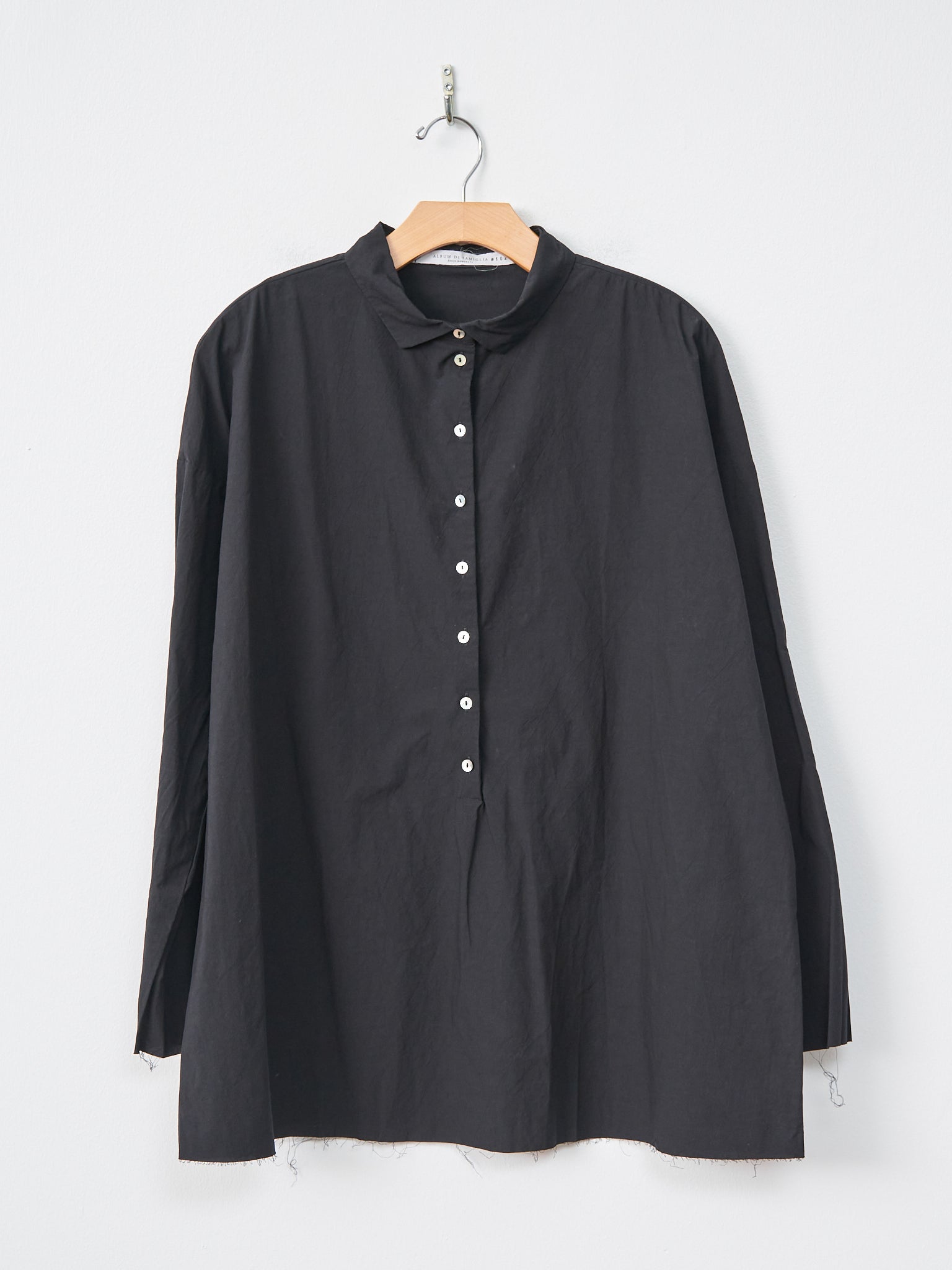 Namu Shop - Album di Famiglia Wrinkled Collar Shirt - Black