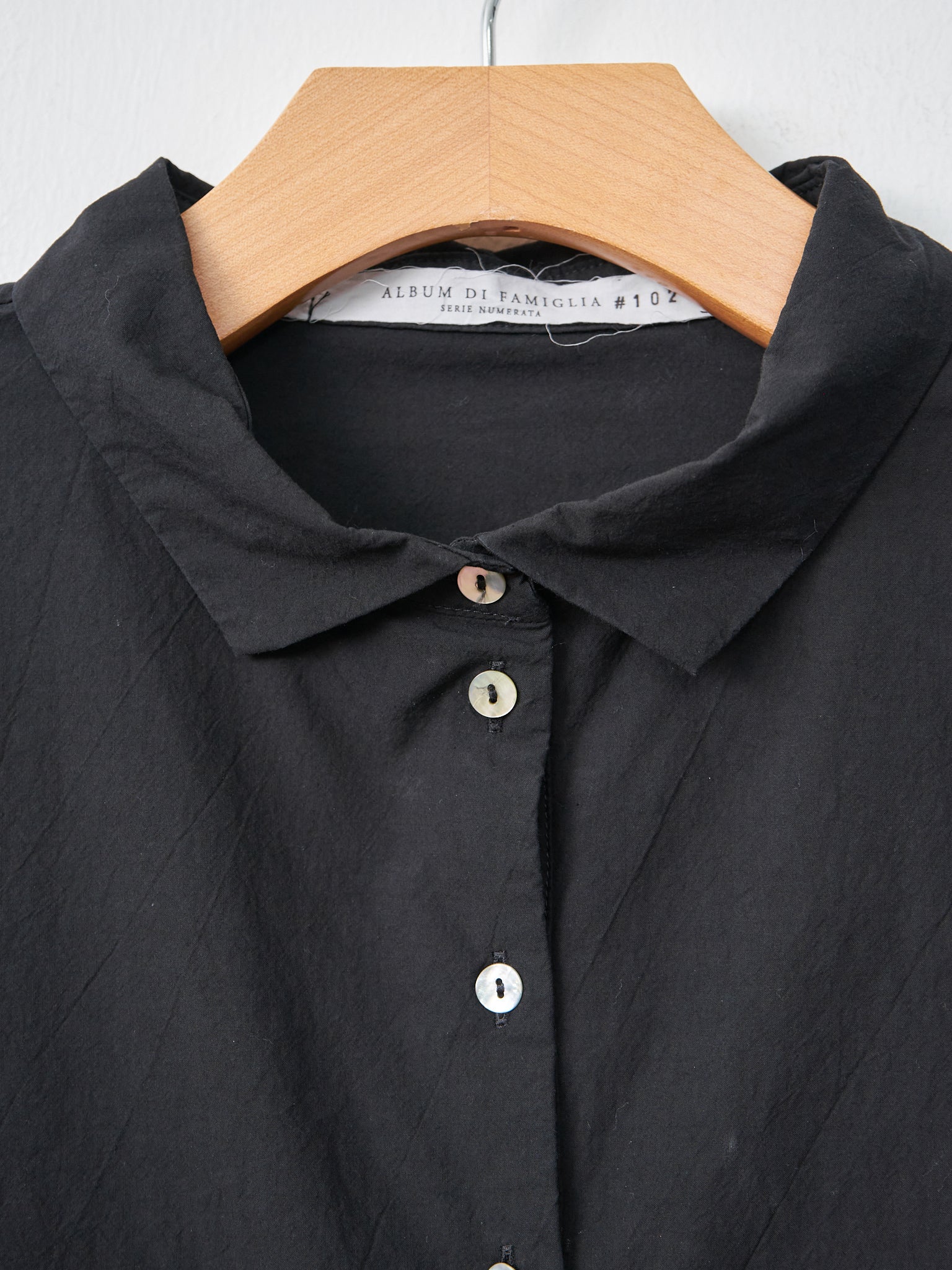Namu Shop - Album di Famiglia Wrinkled Collar Shirt - Black