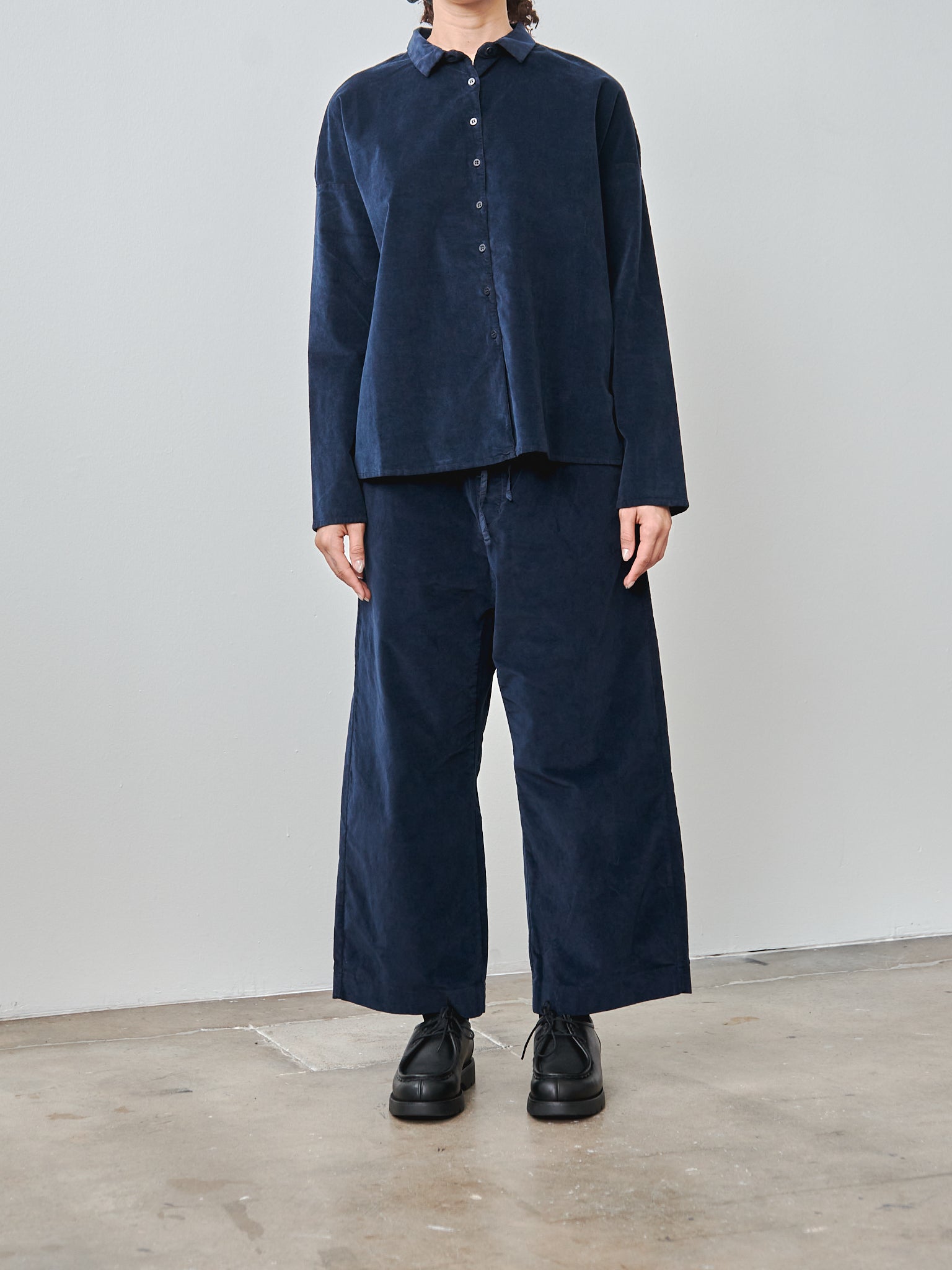 Namu Shop - Album di Famiglia Velvet Short Collar Shirt - Ink