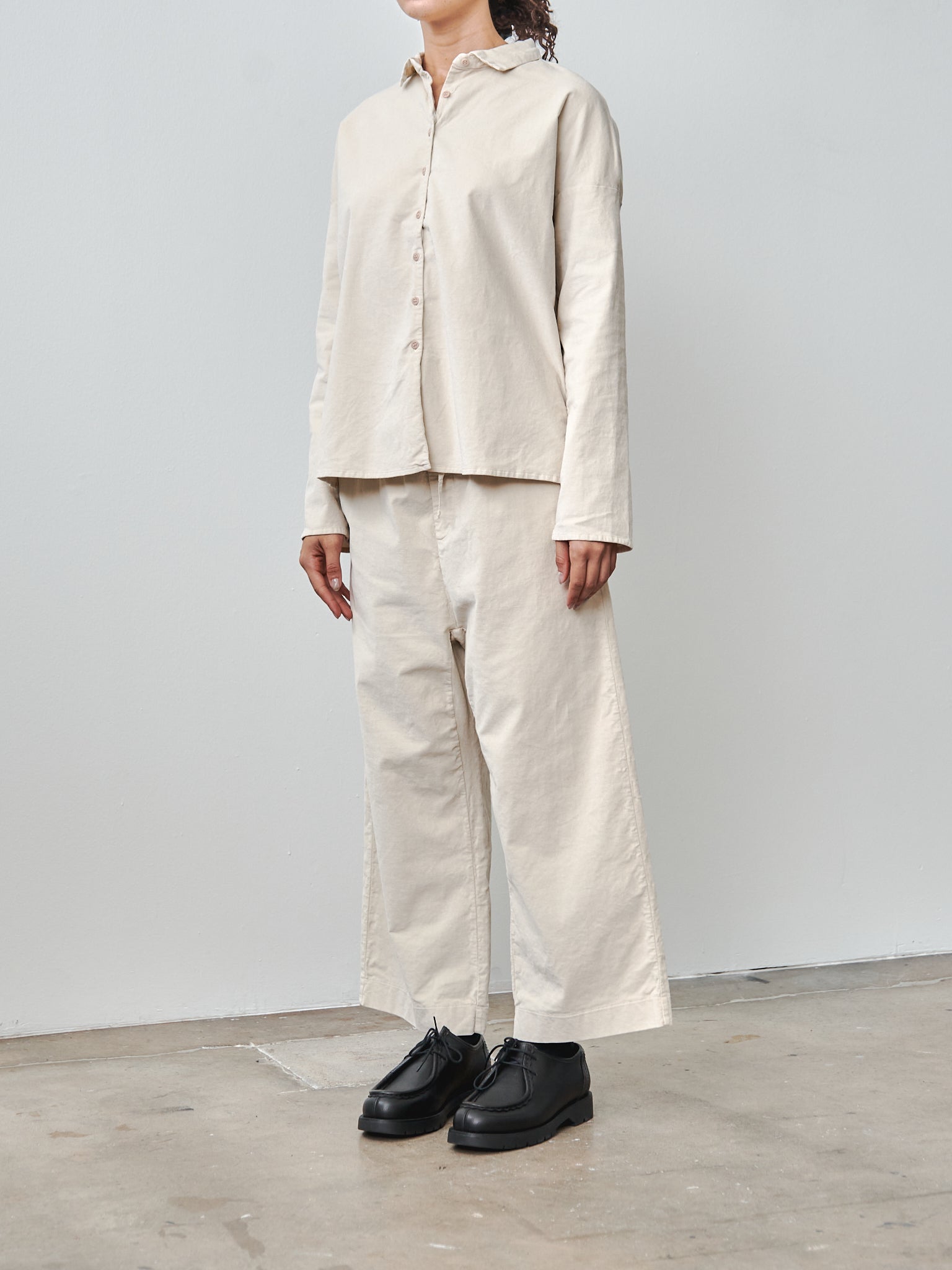 Namu Shop - Album di Famiglia Velvet Short Collar Shirt - Off White