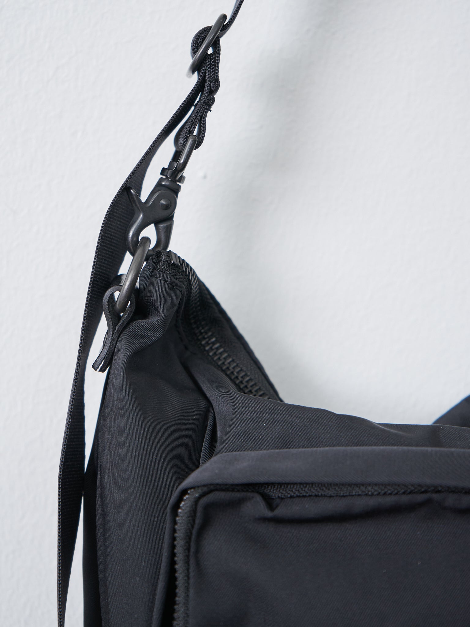 Namu Shop - Amiacalva Gabardine Bodybag - Black
