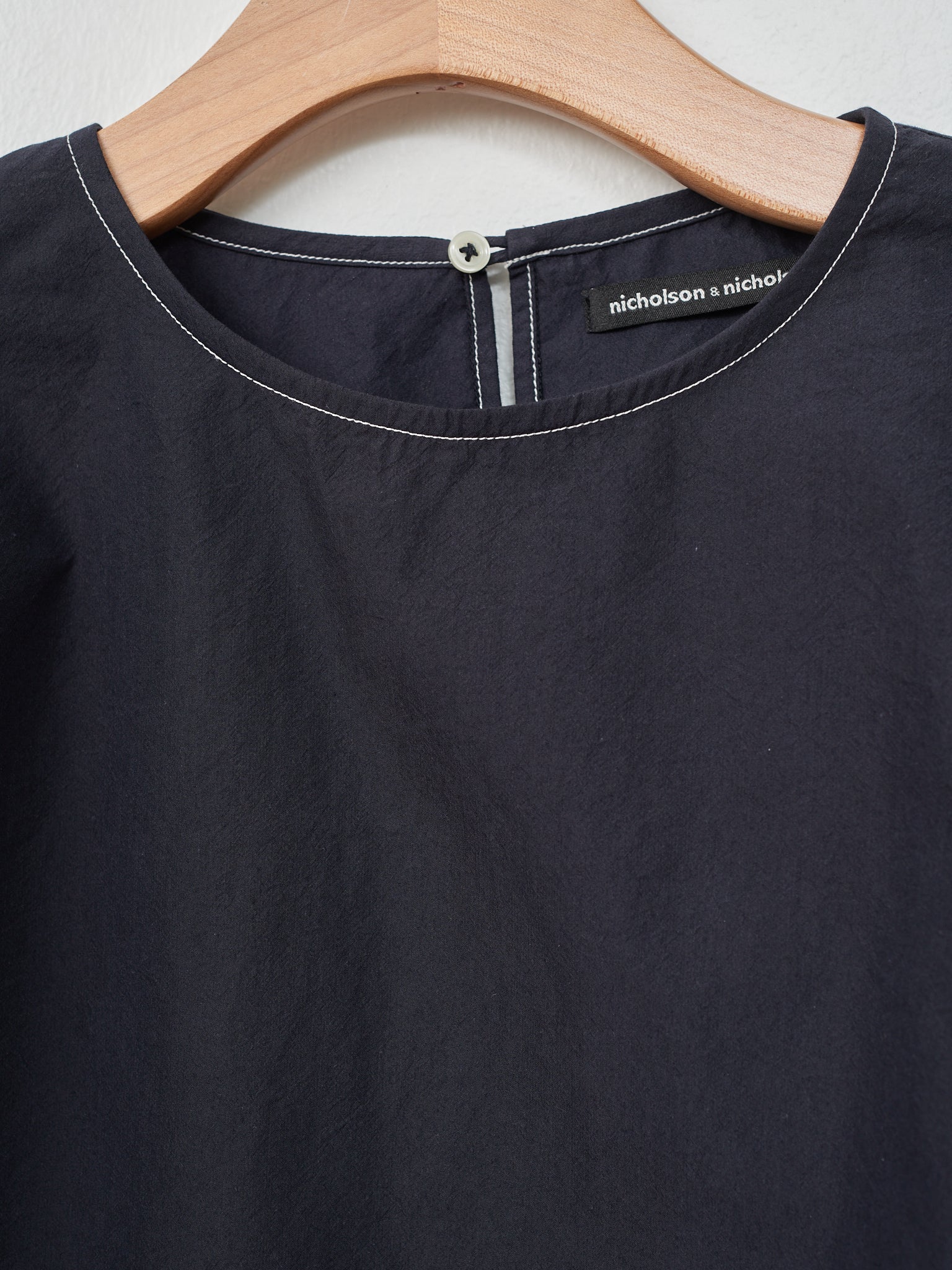 Namu Shop - Nicholson & Nicholson LEMON Top - Navy White Contrast Stiching