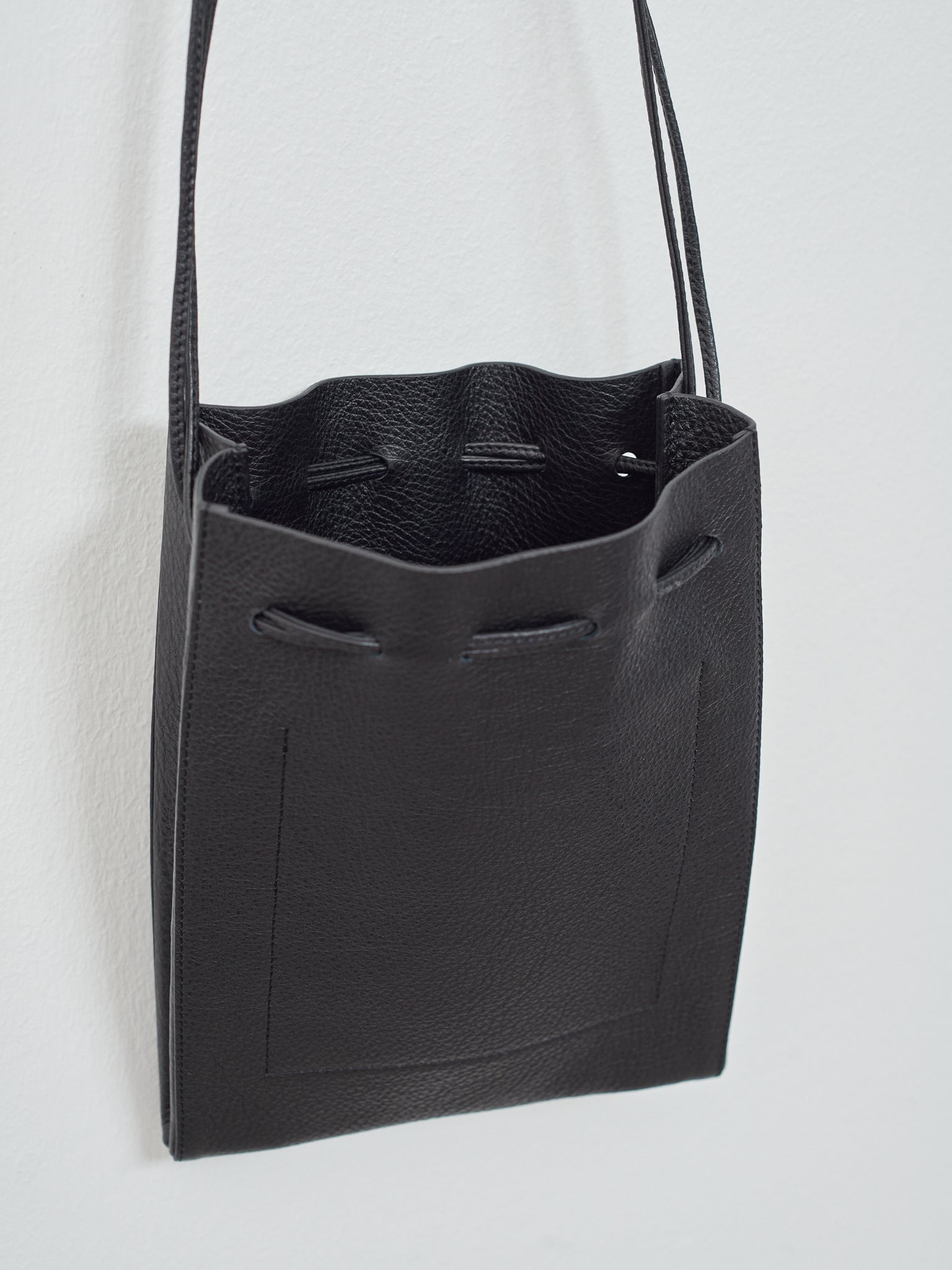 Namu Shop - Aeta Small Crossbody - Black