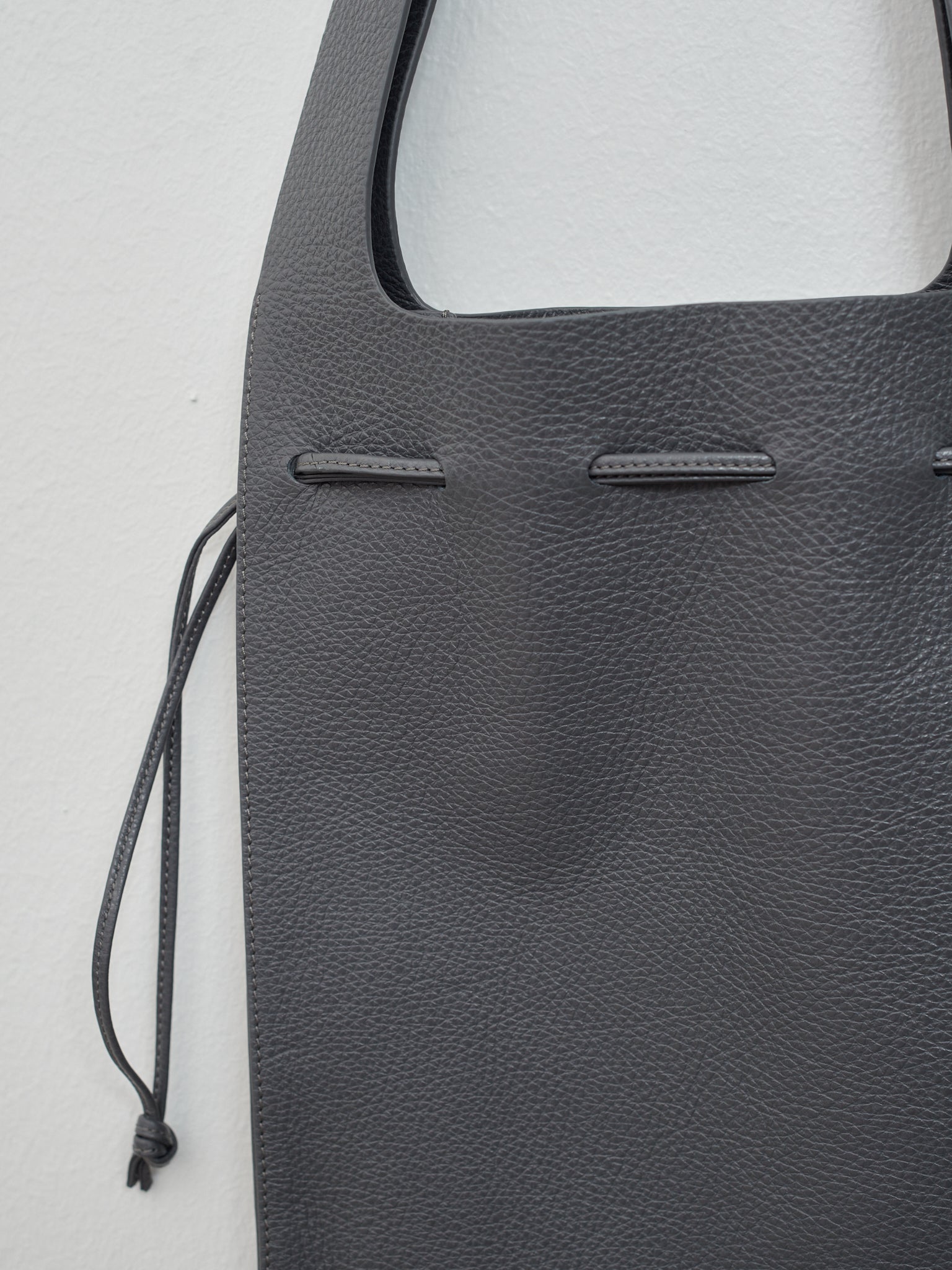 Namu Shop - Aeta Medium Tote - Dark Gray