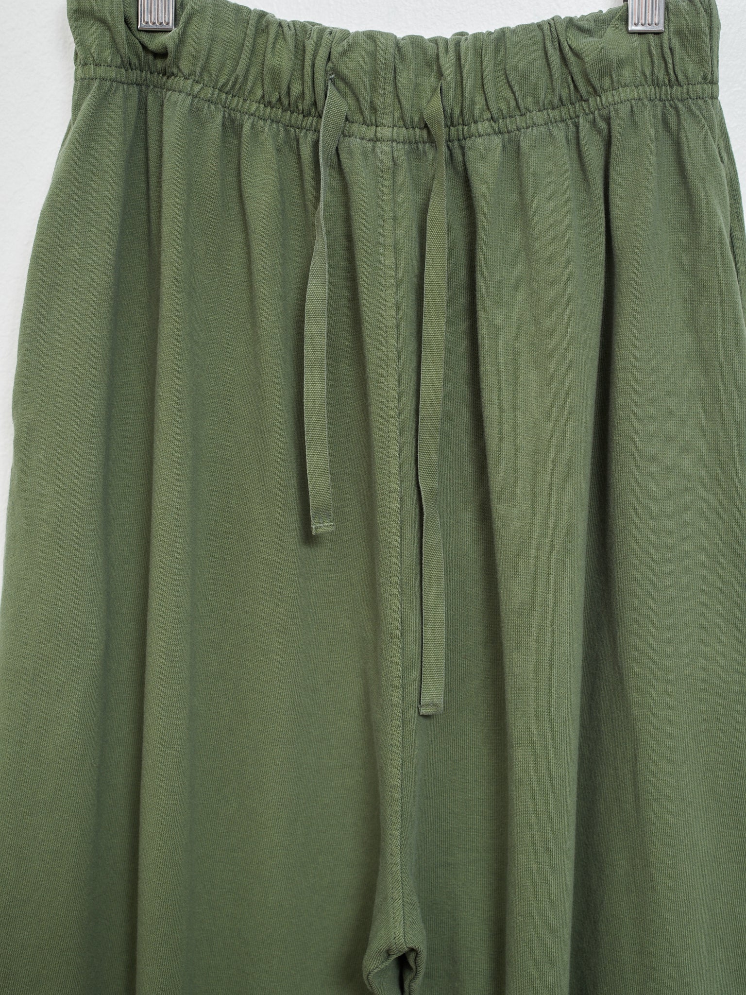 Namu Shop - Album di Famiglia Pantalone New Basic HC - Green Lawn